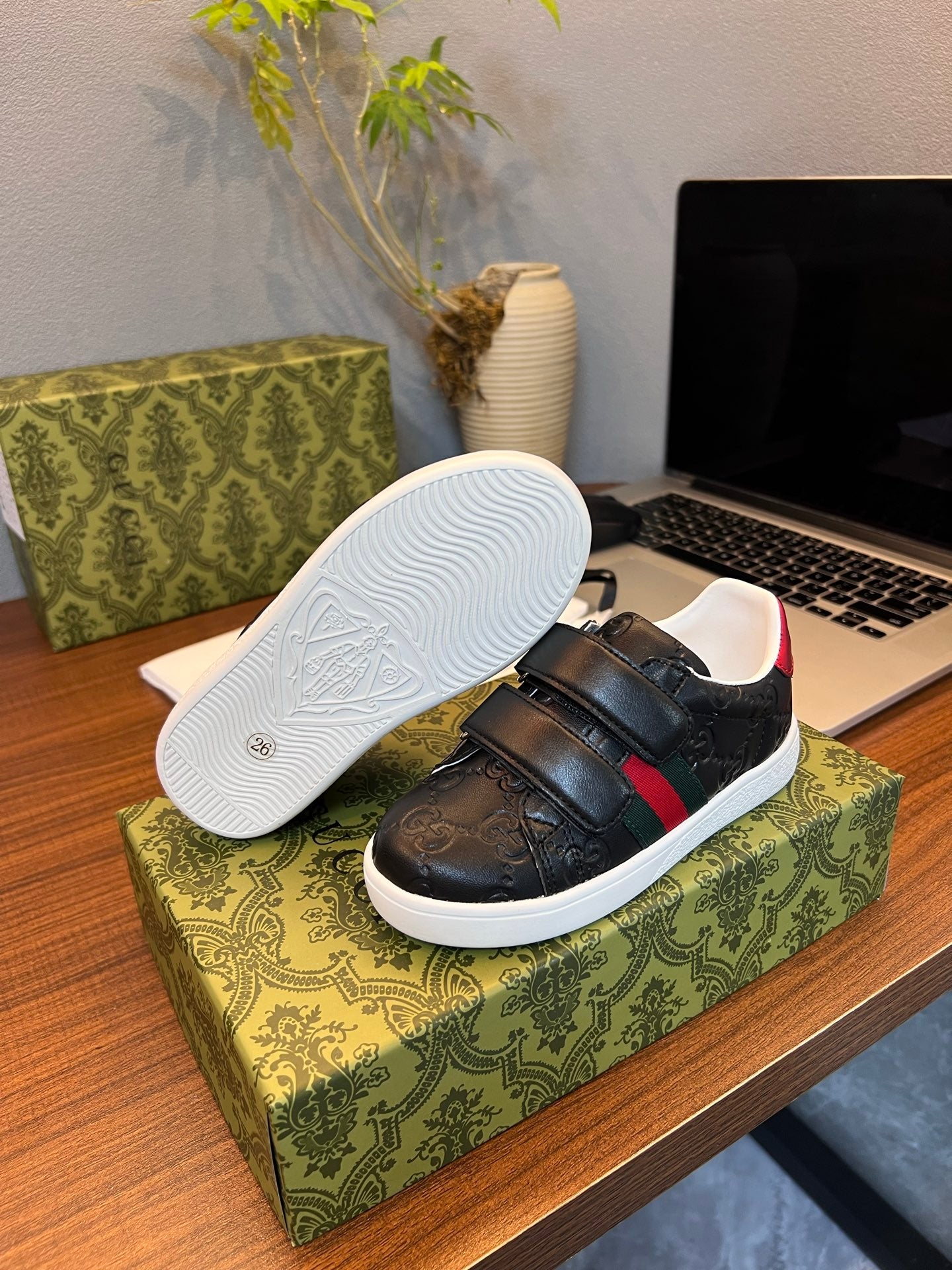 Gucci Kids Sheepskin-Lined Sneakers