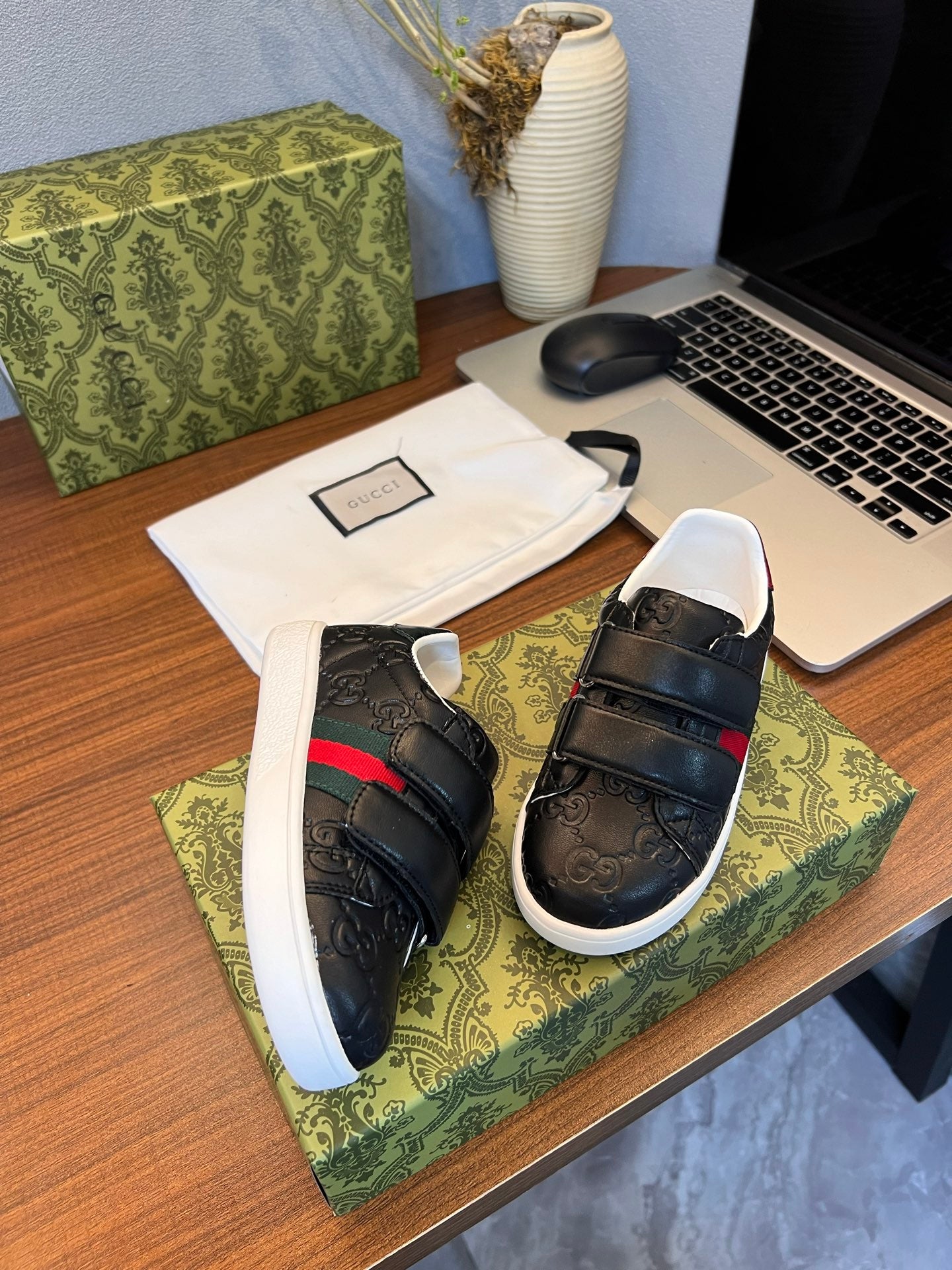 Gucci Kids Sheepskin-Lined Sneakers