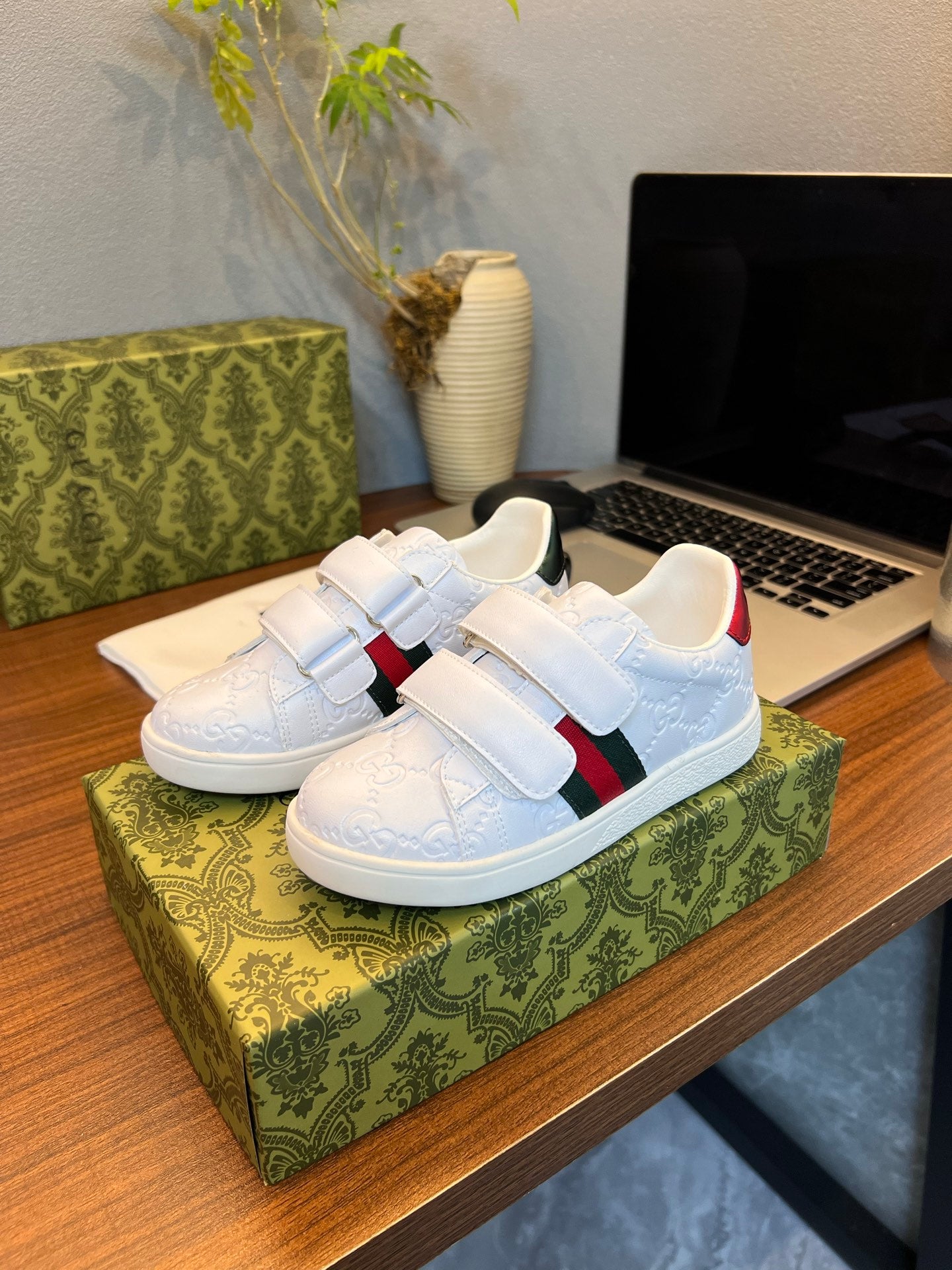 Gucci Kids Sheepskin-Lined Sneakers
