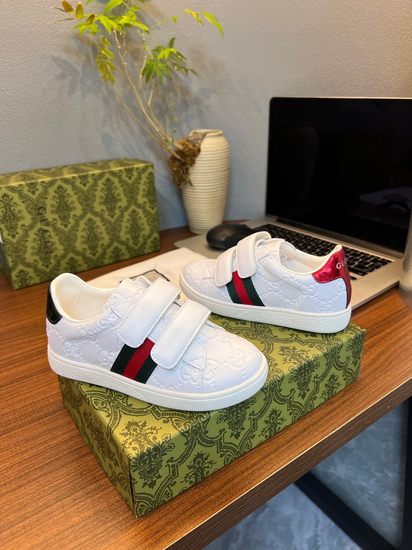 Gucci Kids Sheepskin-Lined Sneakers