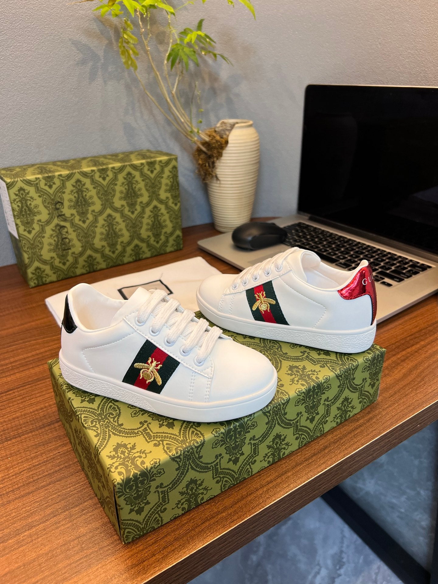 Gucci Kids Sheepskin-Lined Sneakers