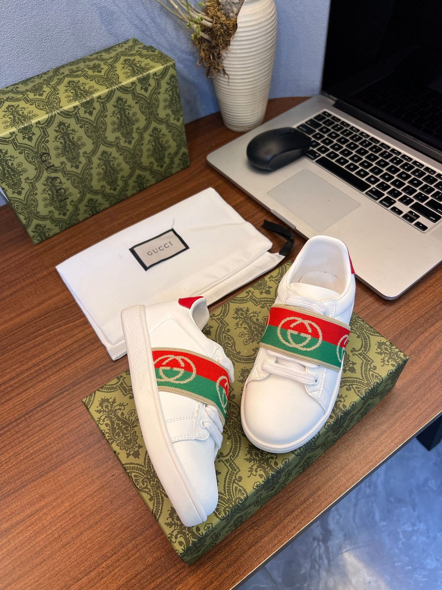 Gucci Kids Sheepskin-Lined Sneakers