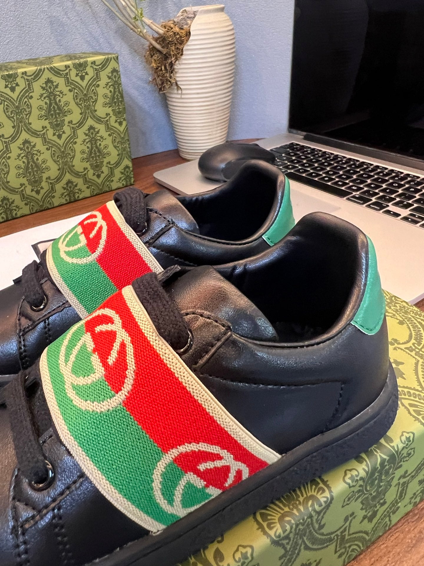 Gucci Kids Sheepskin-Lined Sneakers – Kids Collection
