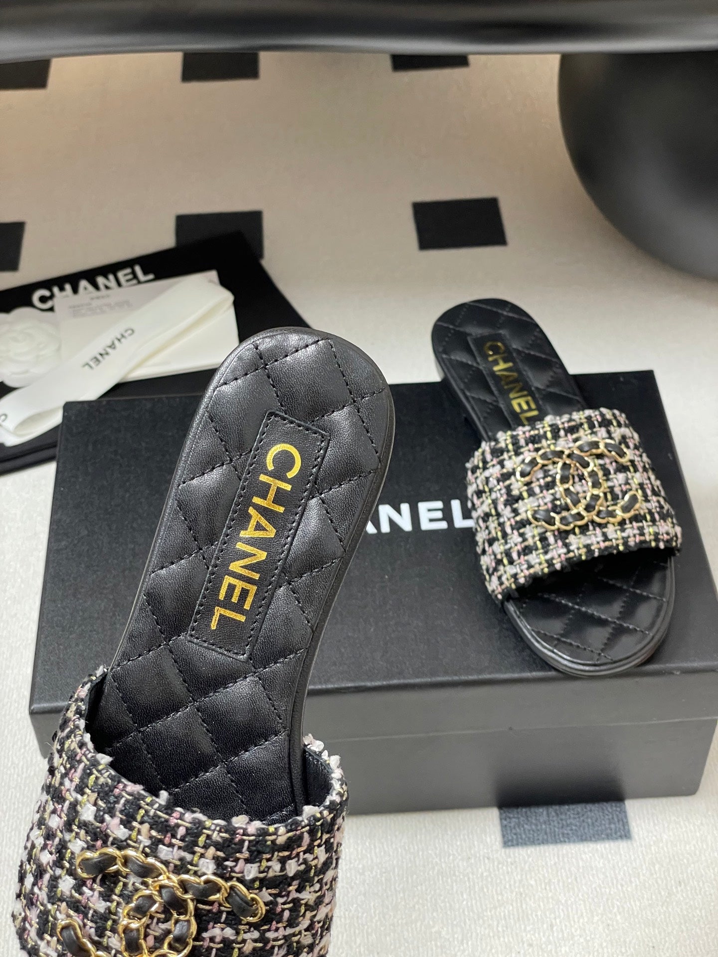 Chanel Quilted Chain Flat Sandals – Spring/Summer Collection