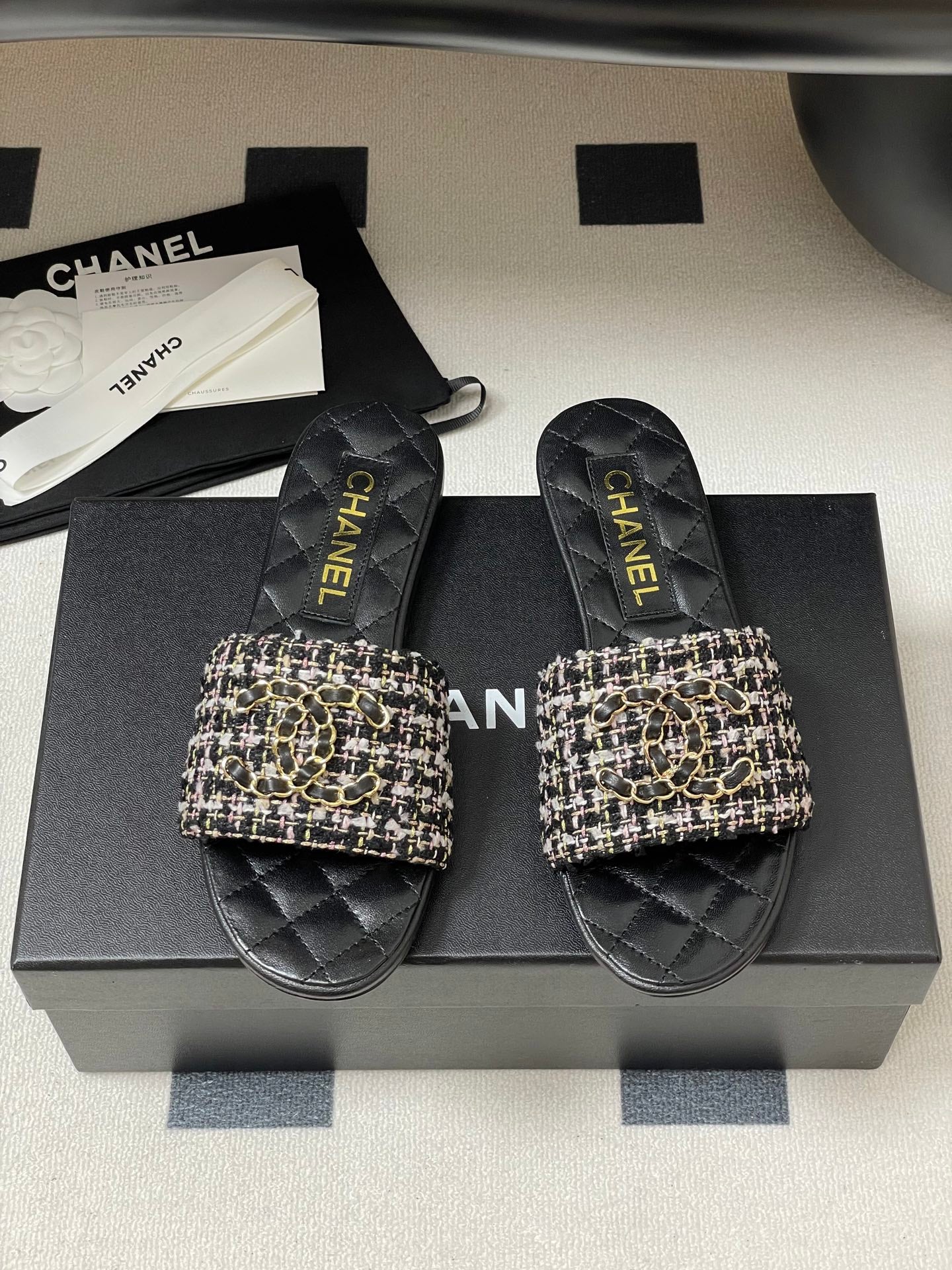 Chanel Quilted Chain Flat Sandals – Spring/Summer Collection