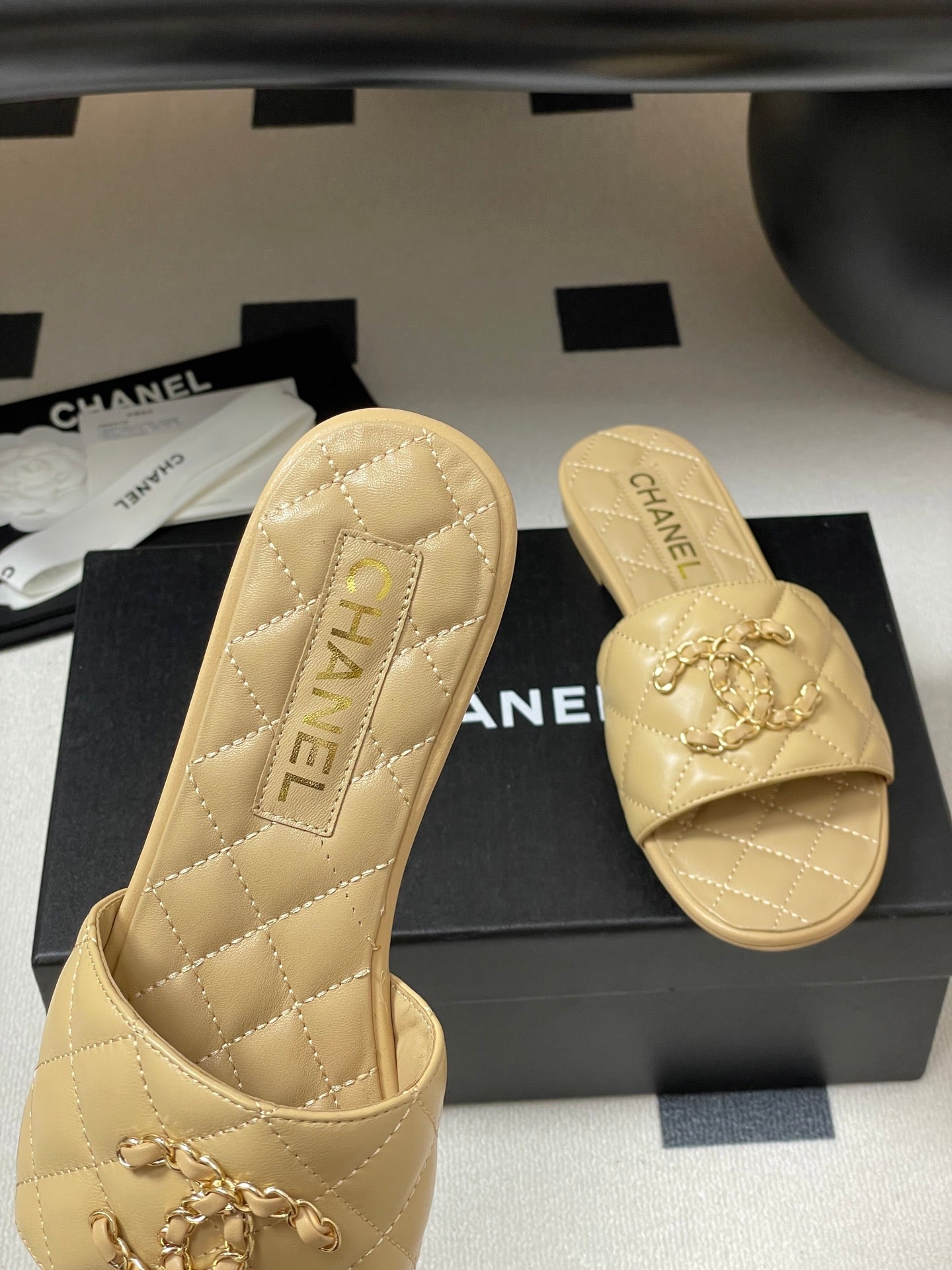 Chanel Quilted Chain Flat Sandals – Spring/Summer Collection