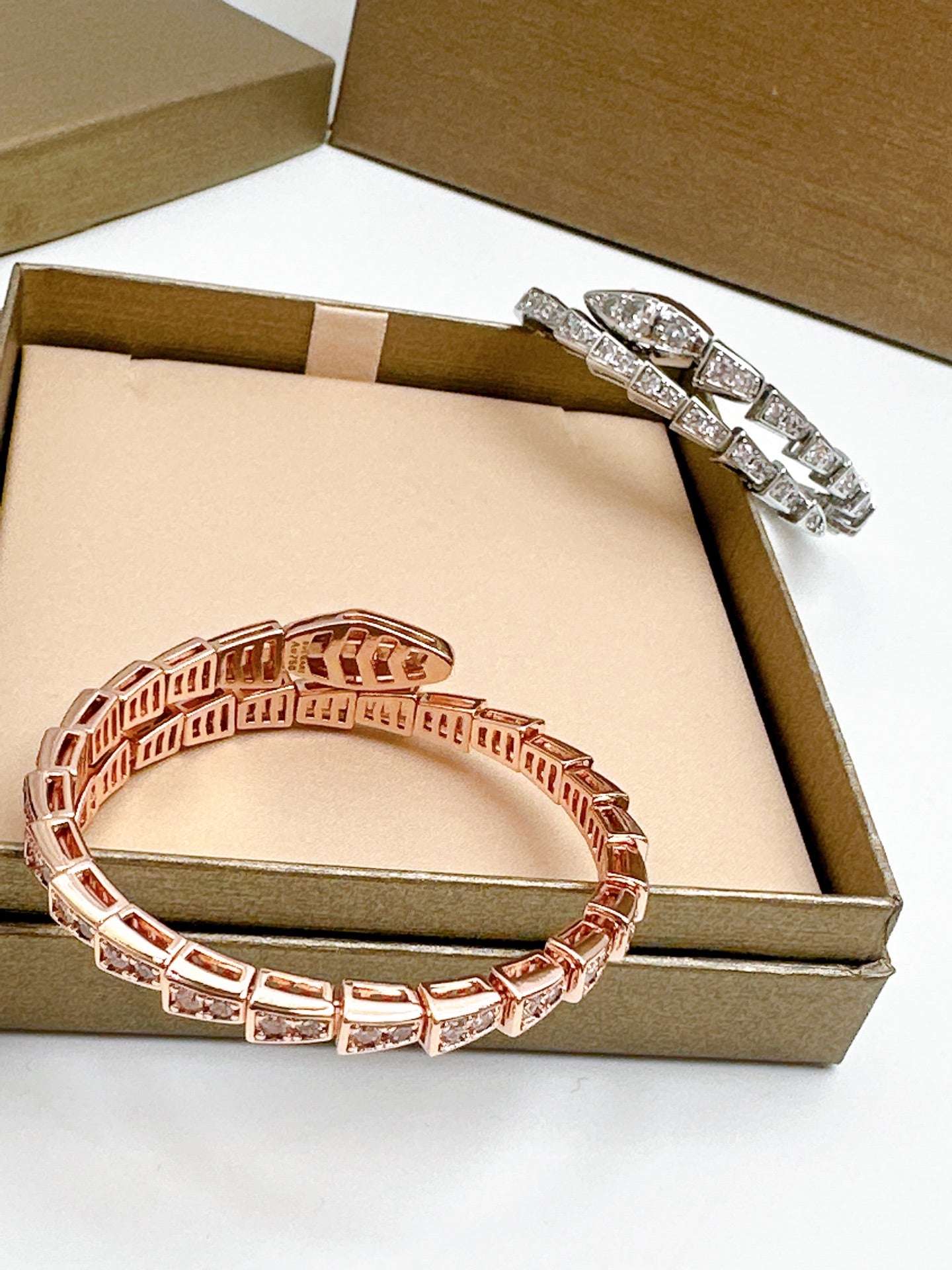 Bulgari Serpenti Viper Diamond Bracelet