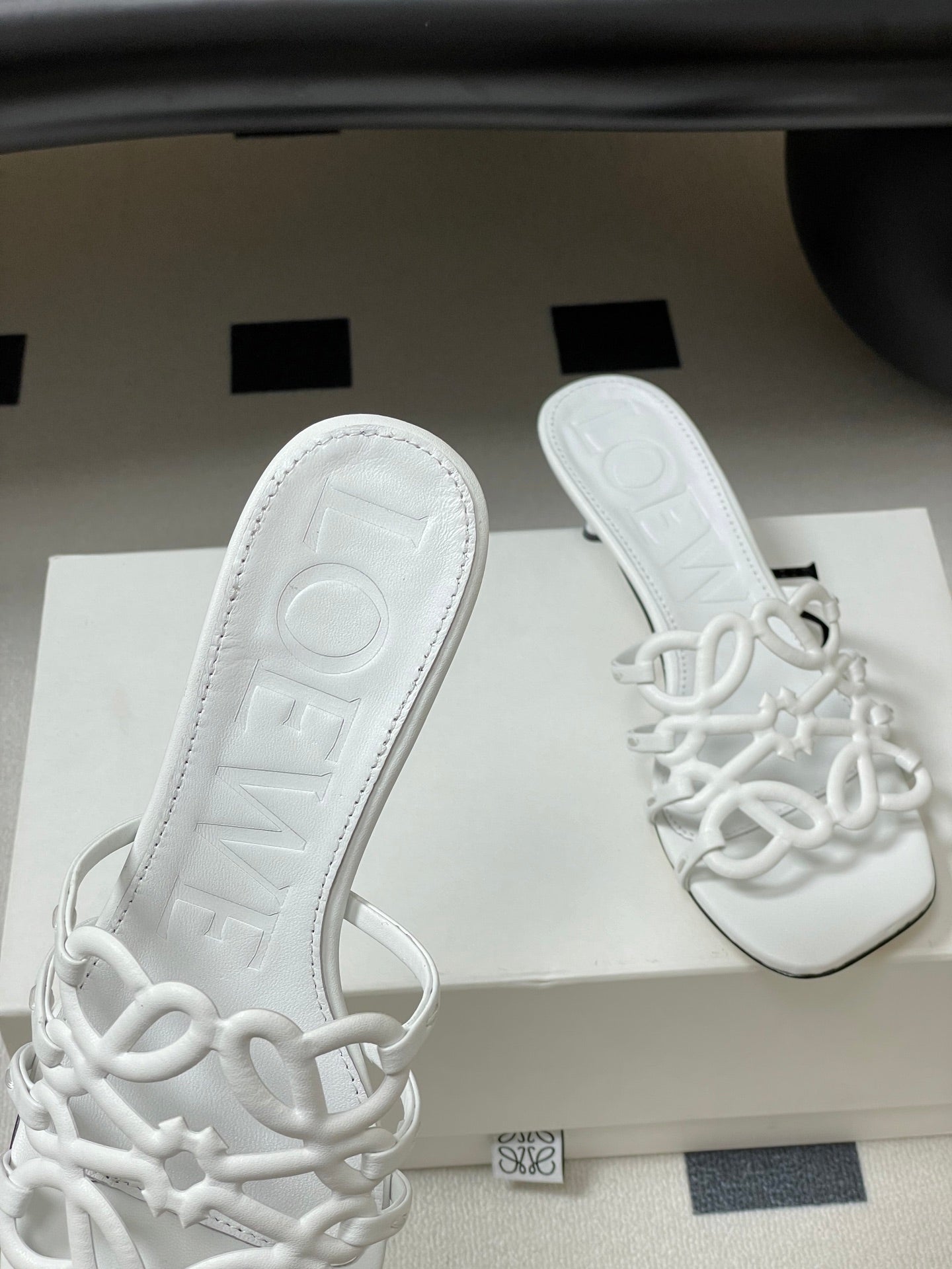 Loewe Hollow-Out Woven Kitten Heel Mules – 25SS Collection