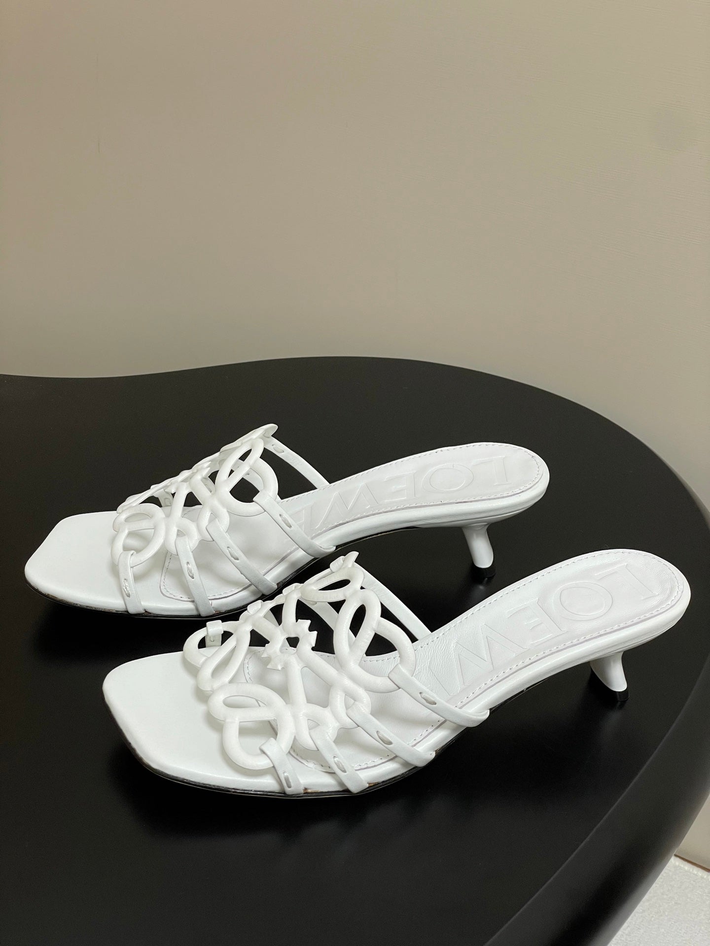 Loewe Hollow-Out Woven Kitten Heel Mules – 25SS Collection