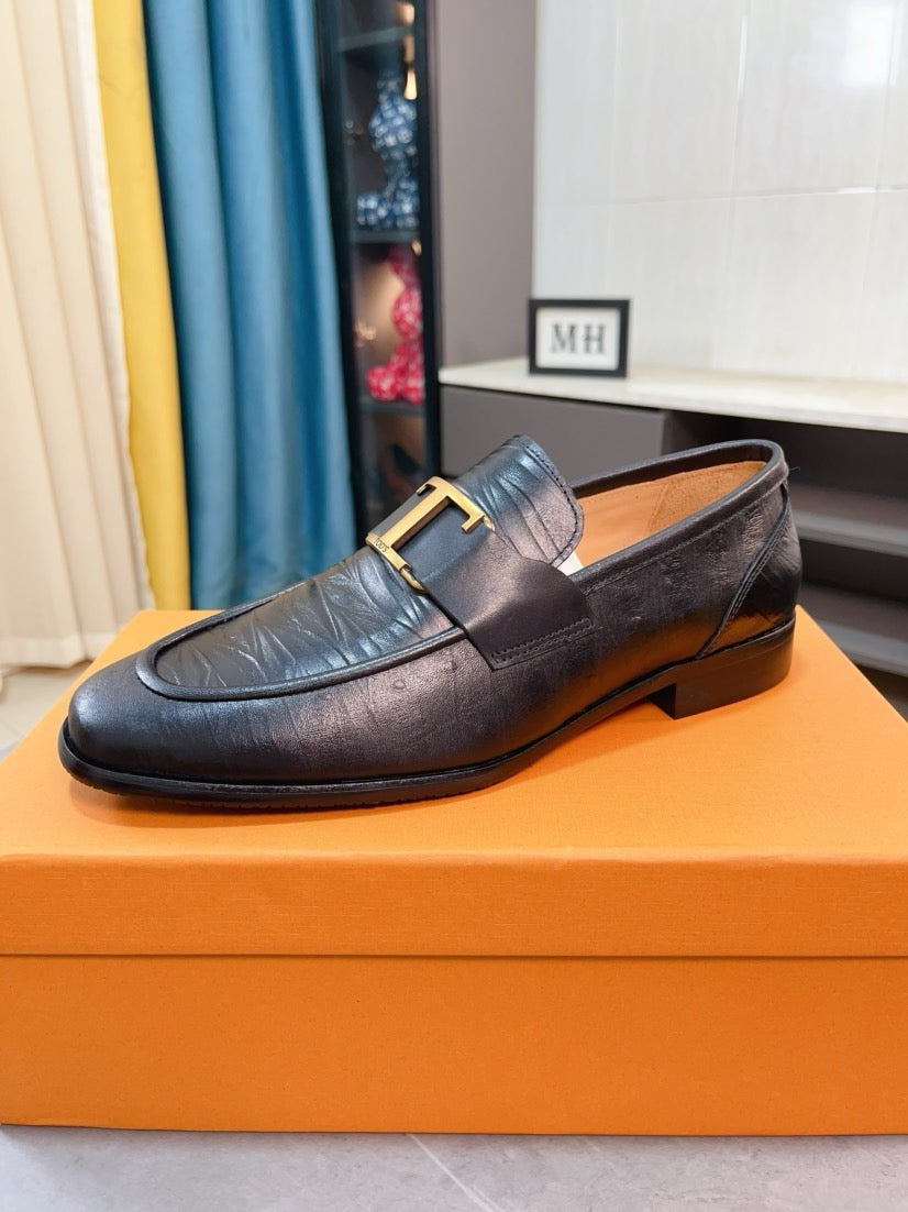 Tod's Embossed Leather Casual Loafers