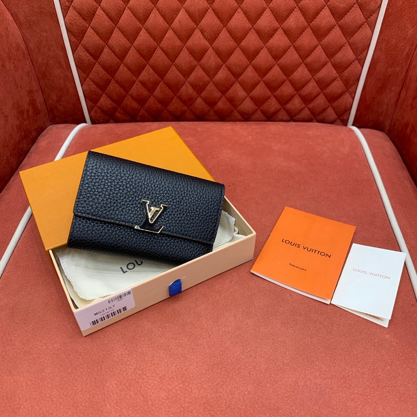 Louis Vuitton Capucines Short Wallet