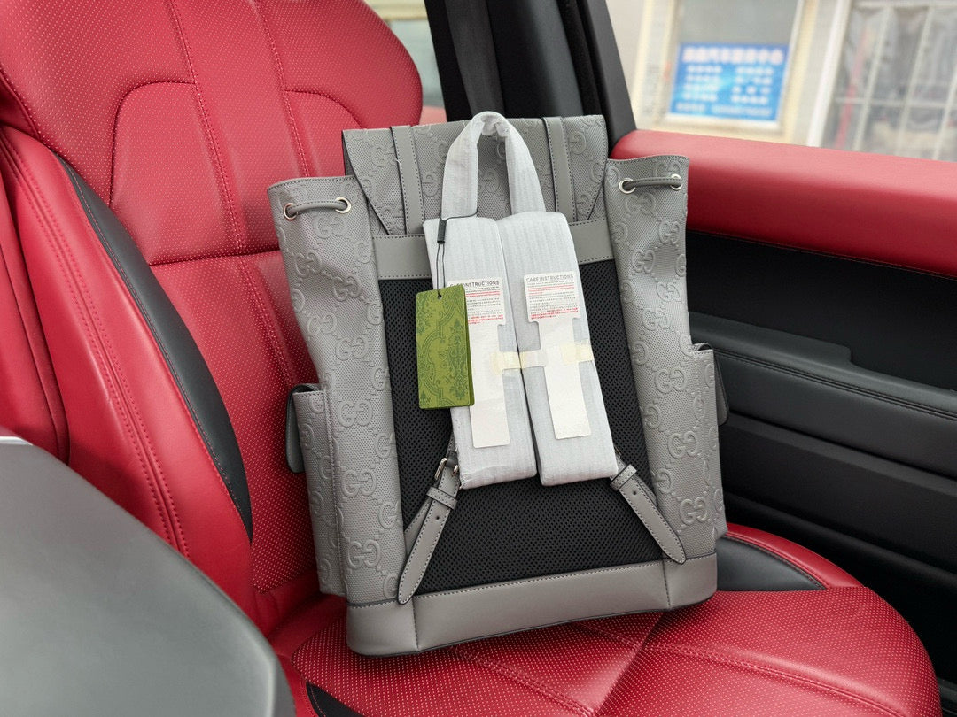 Gucci GG Supreme Men's Travel Backpack