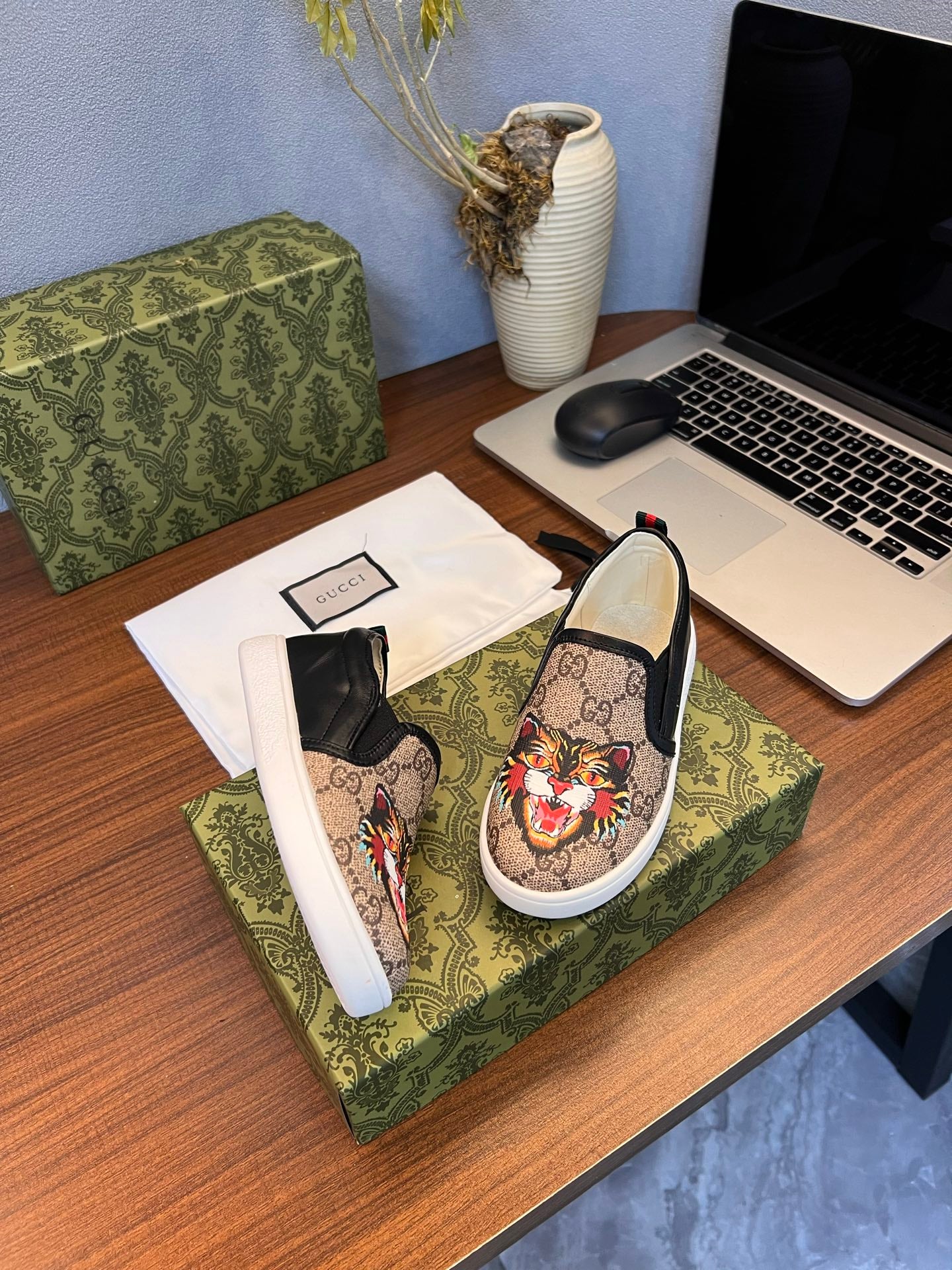 Gucci Kids Sheepskin-Lined Sneakers