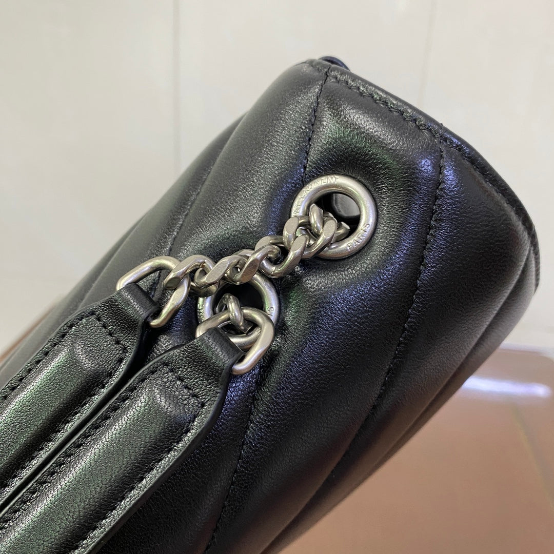 Saint Laurent LouLou Medium Shoulder Bag – 2025 Spring Collection