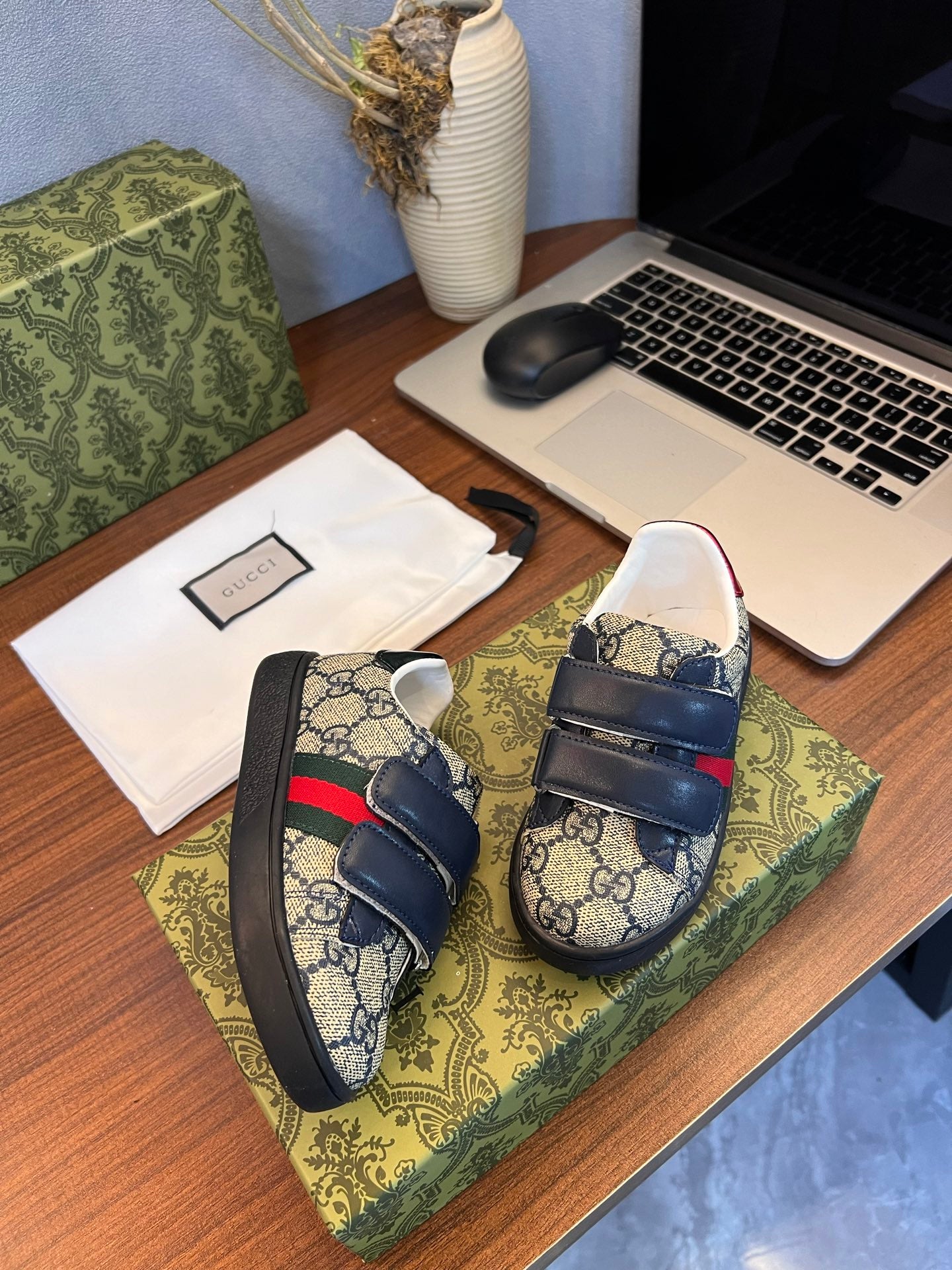 Gucci Kids Sheepskin-Lined Sneakers