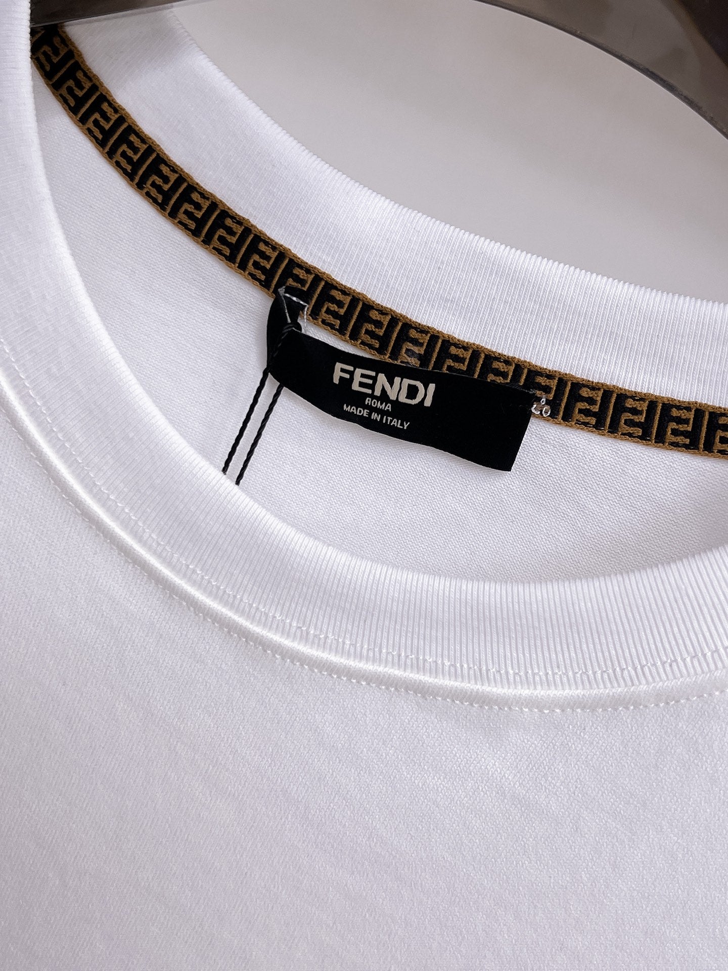 Fendi Classic Logo T-Shirt – Spring/Summer Collection – 2025