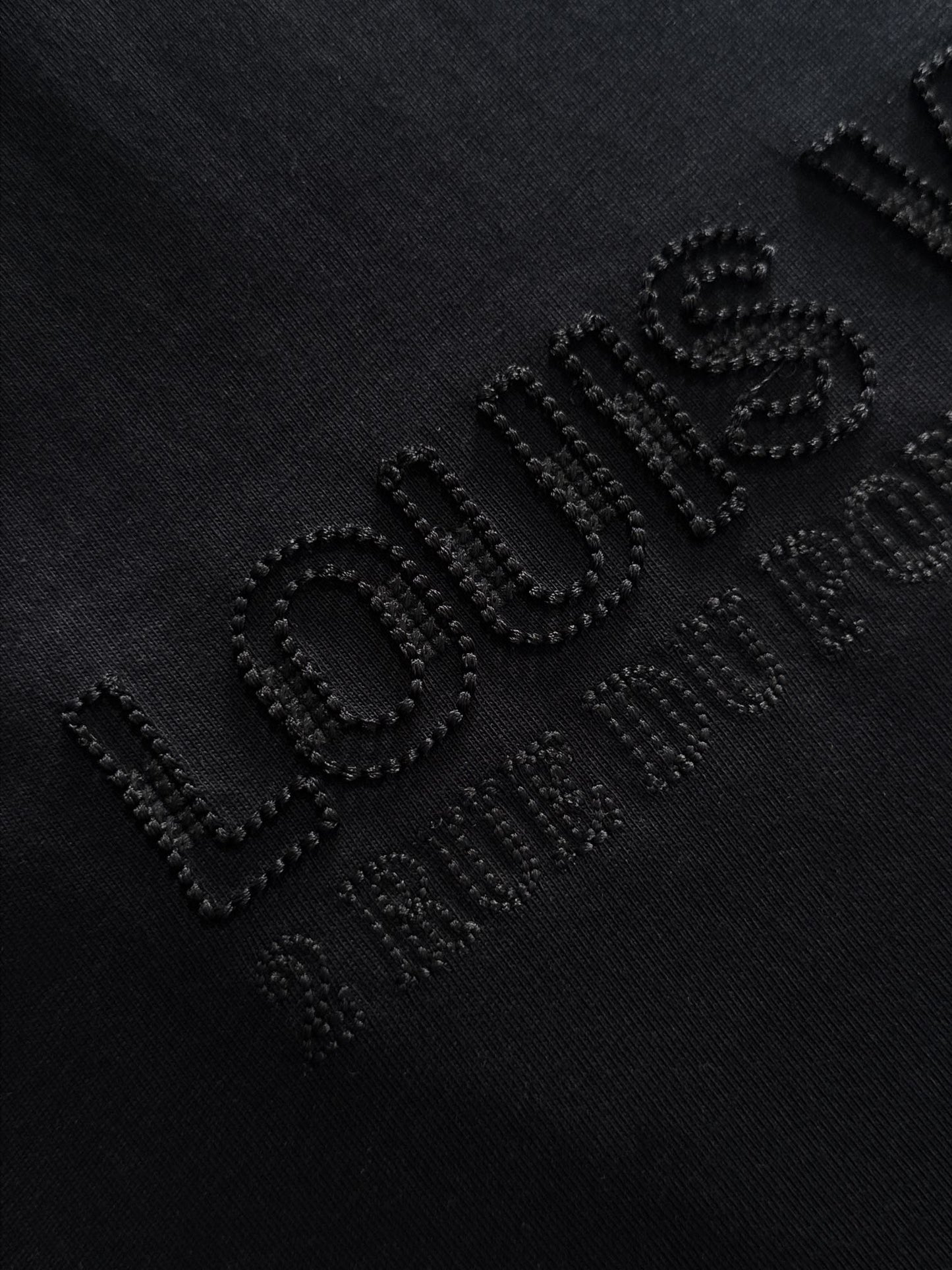 Louis Vuitton Hollow Grain Embroidery Logo T-Shirt – 2025SS