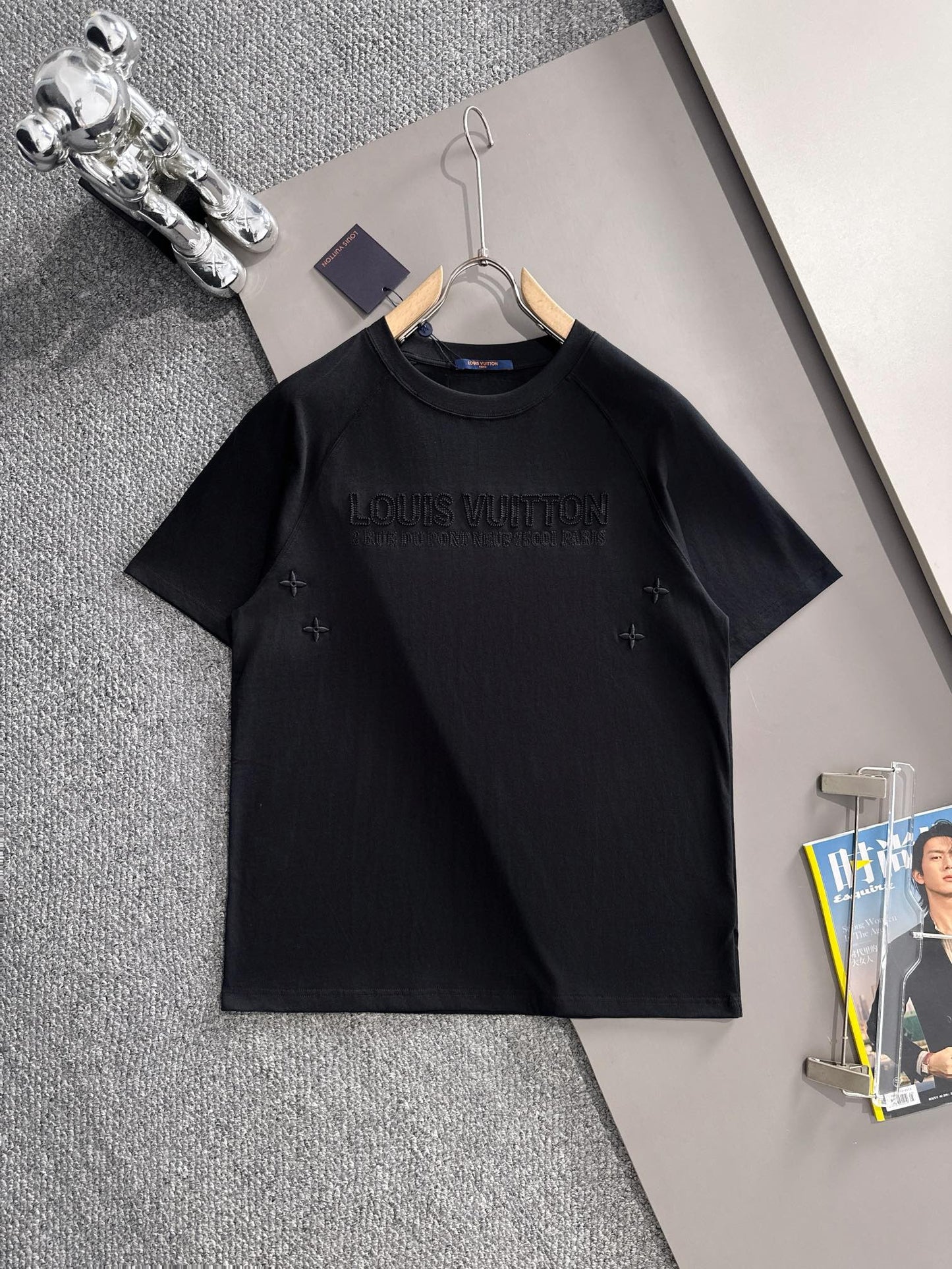 Louis Vuitton Hollow Grain Embroidery Logo T-Shirt – 2025SS