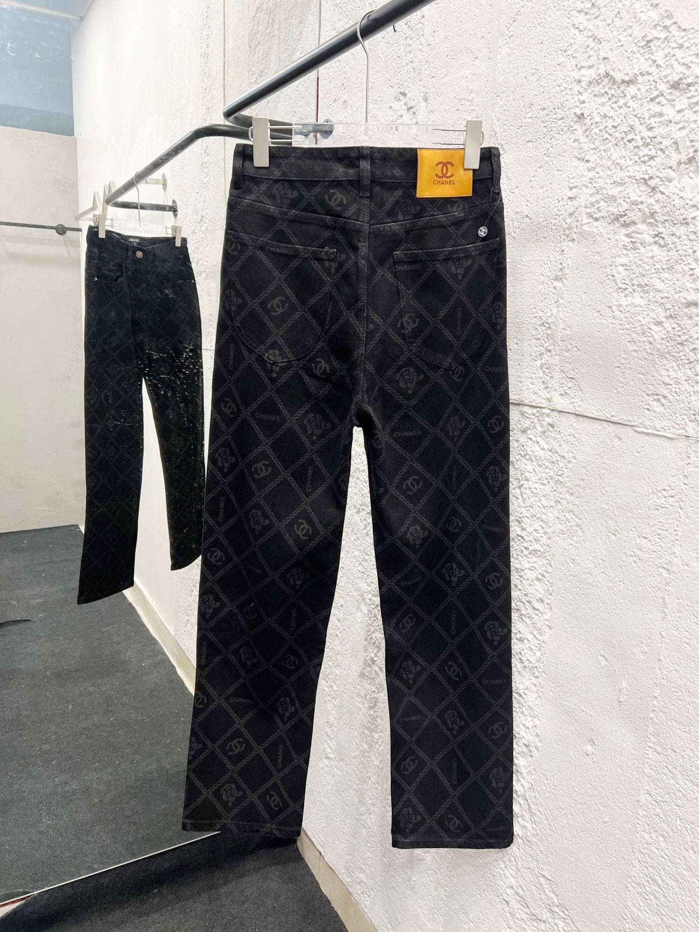 Chanel Classic Camellia Chain Logo Jeans