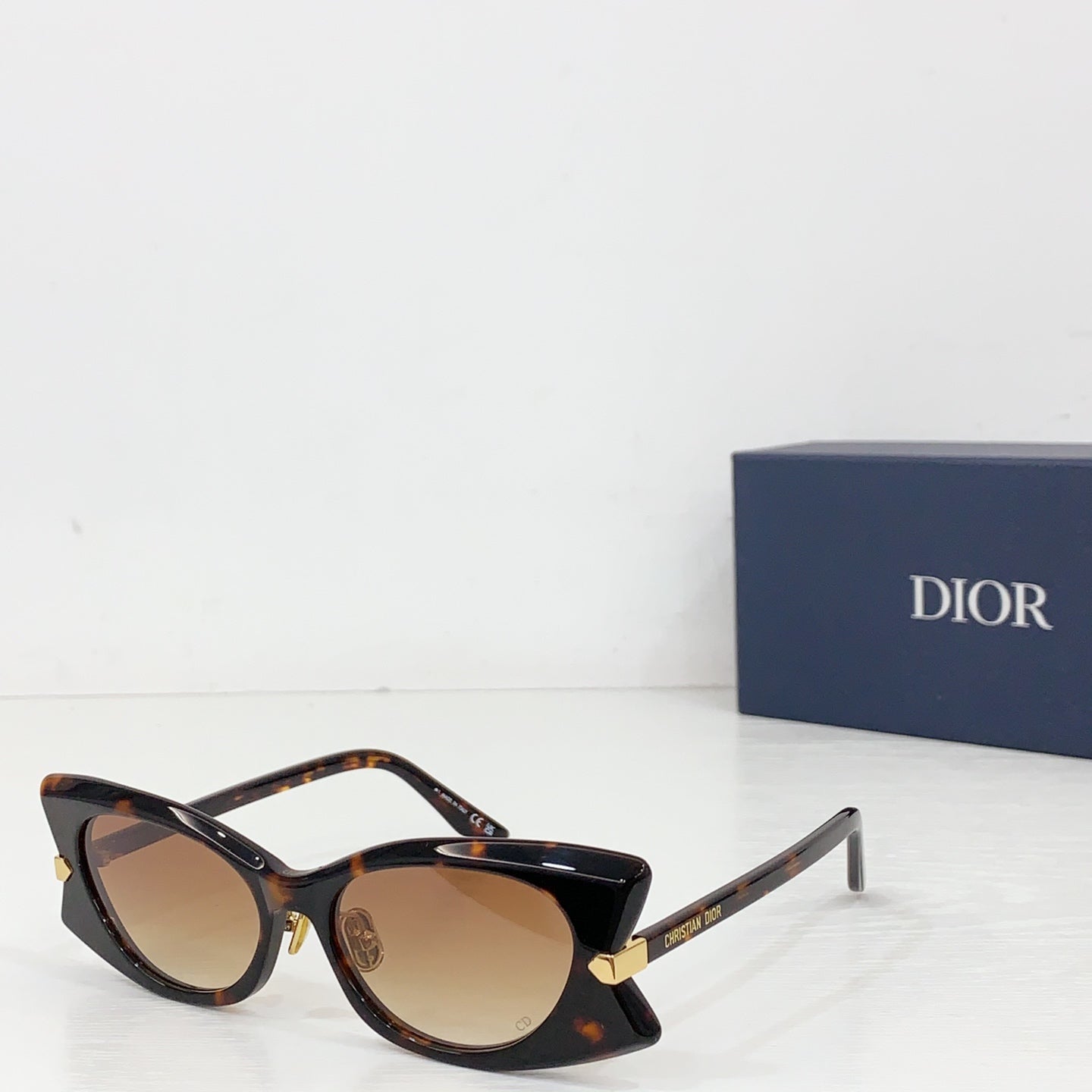 Dior Butterfly S2F Sunglasses