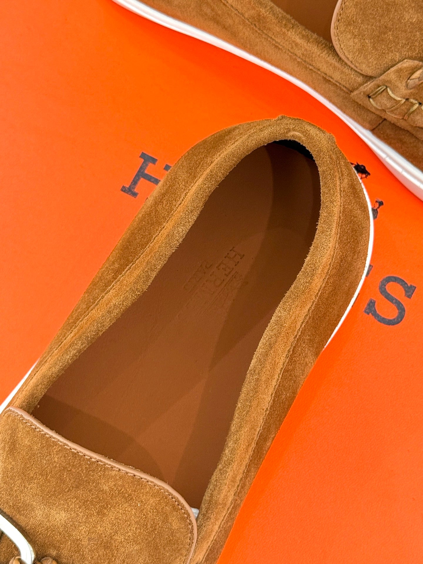 Hermès Retro Couple's Loafers – 25FW