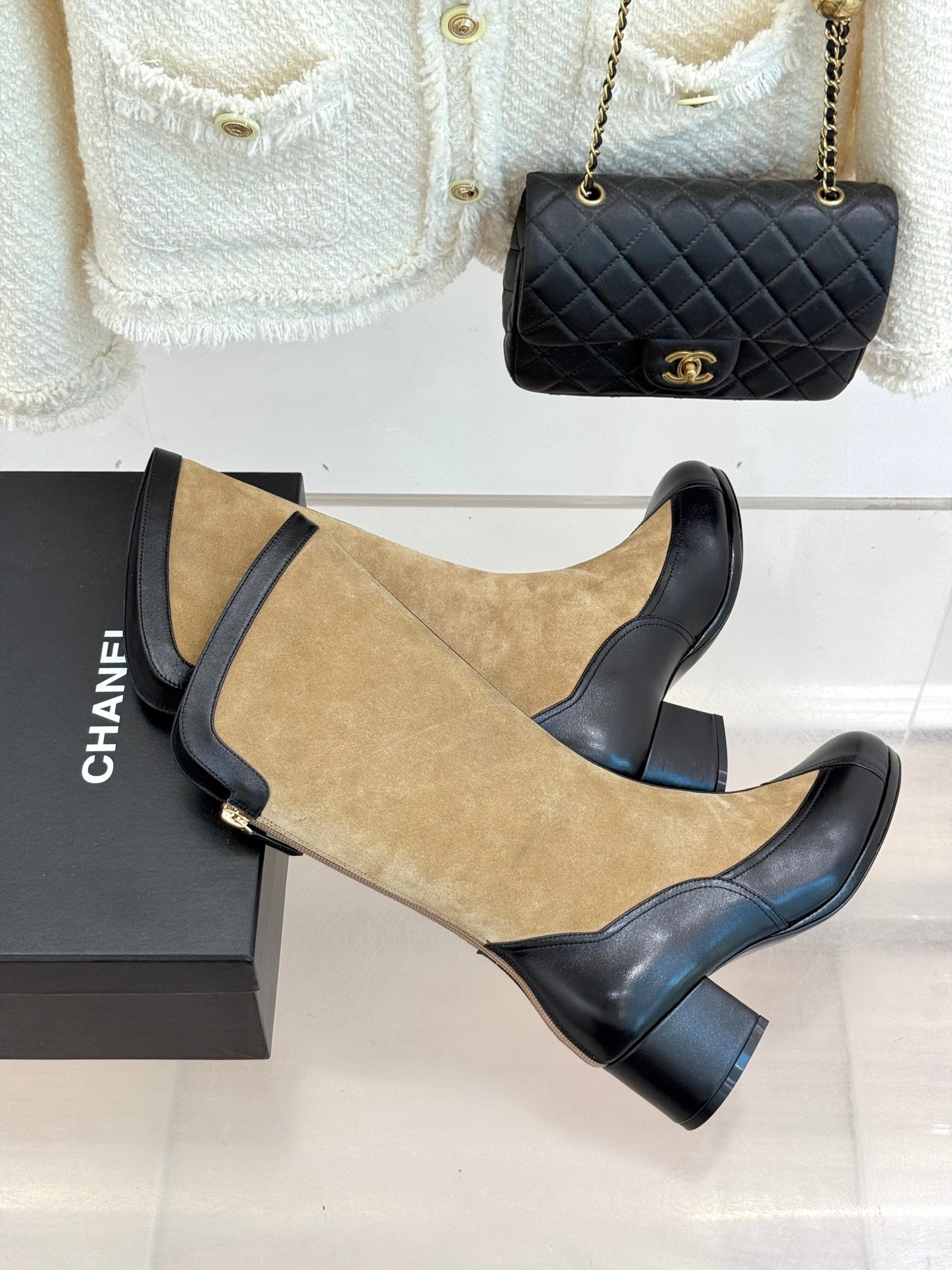 Chanel 25K Color-Block Chunky Heel Knee-High Boots – Autumn/Winter Collection