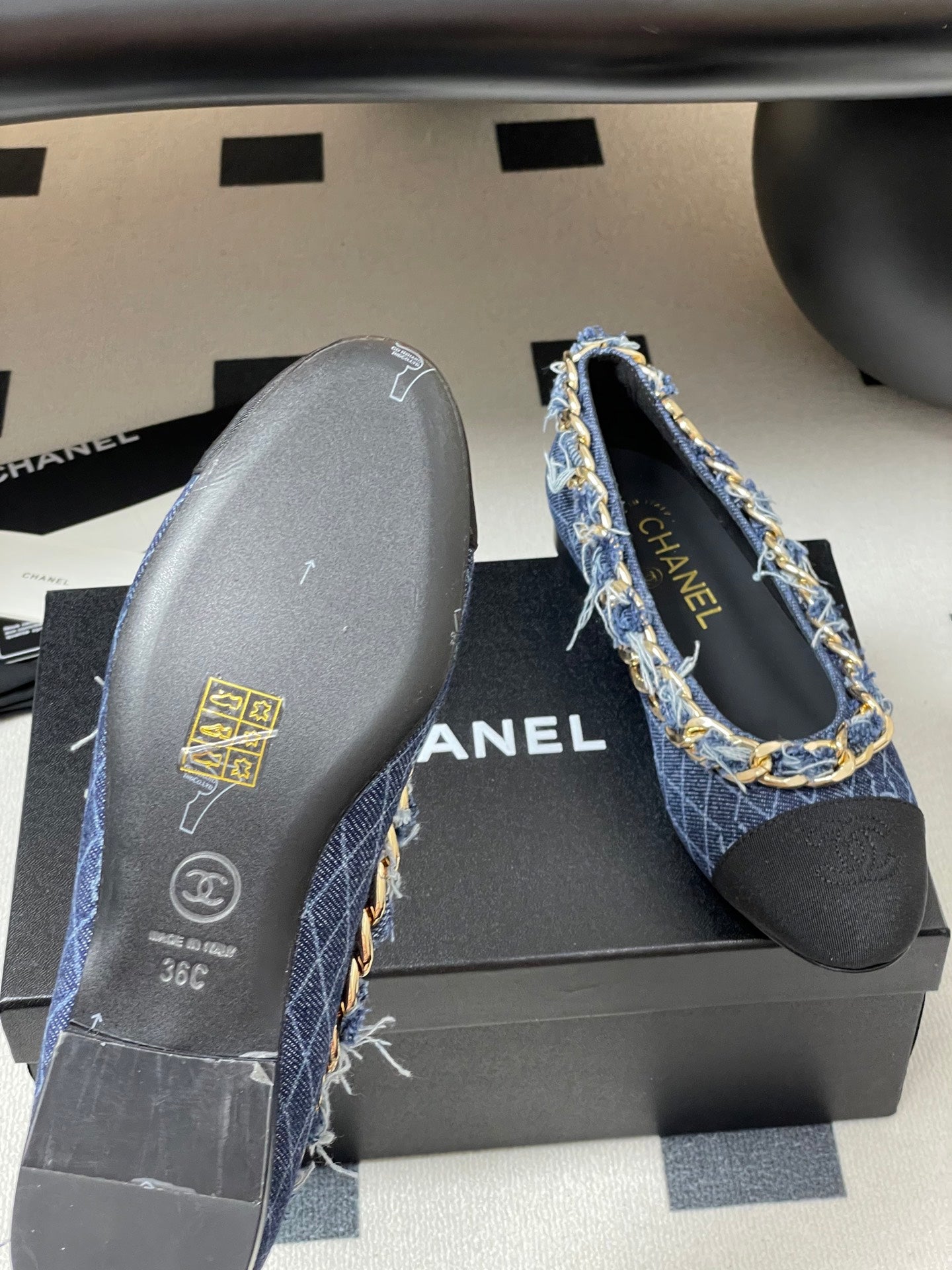 Chanel Chain Detail Double C Flats – 25A Autumn Collection