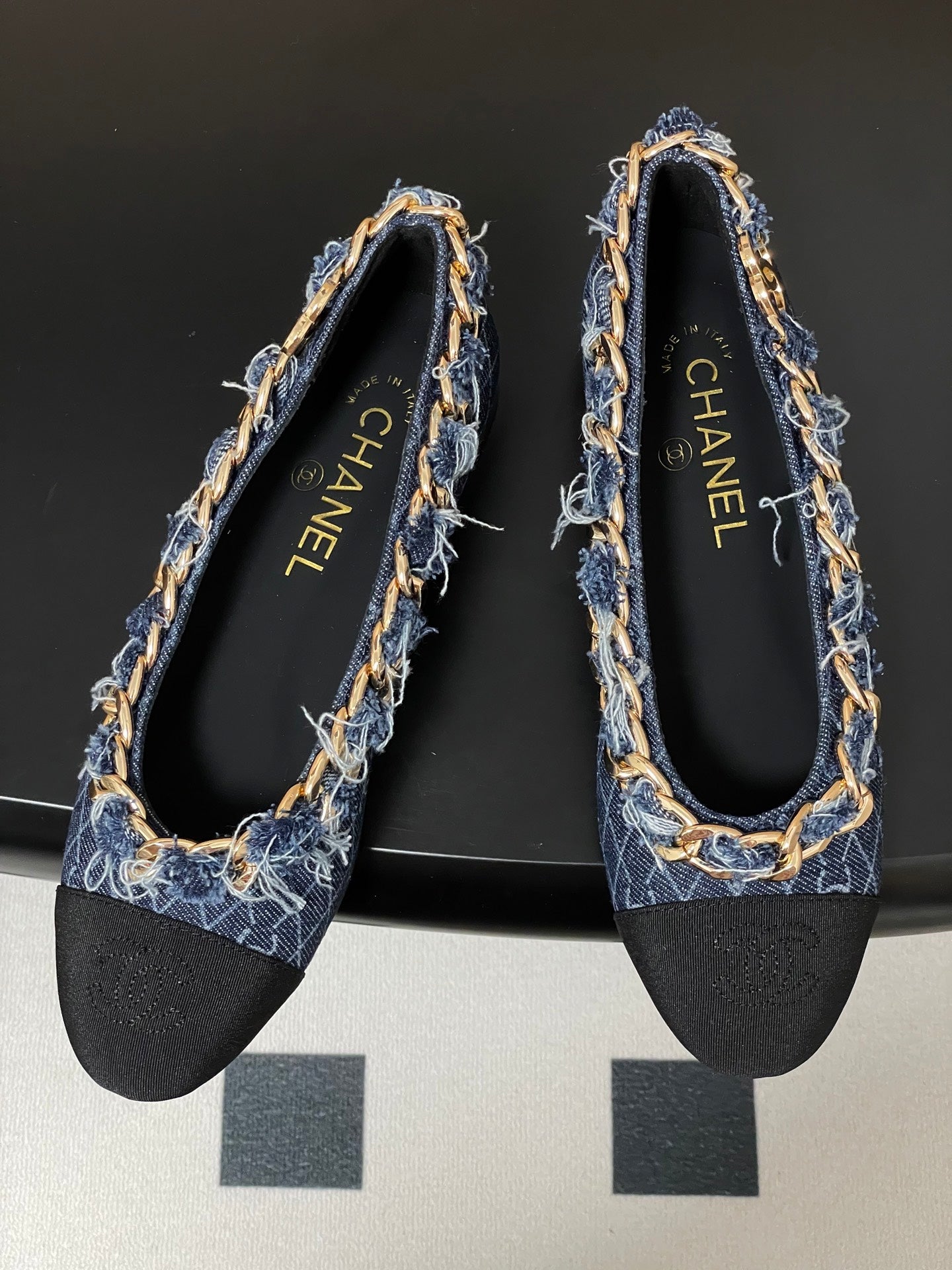 Chanel Chain Detail Double C Flats – 25A Autumn Collection