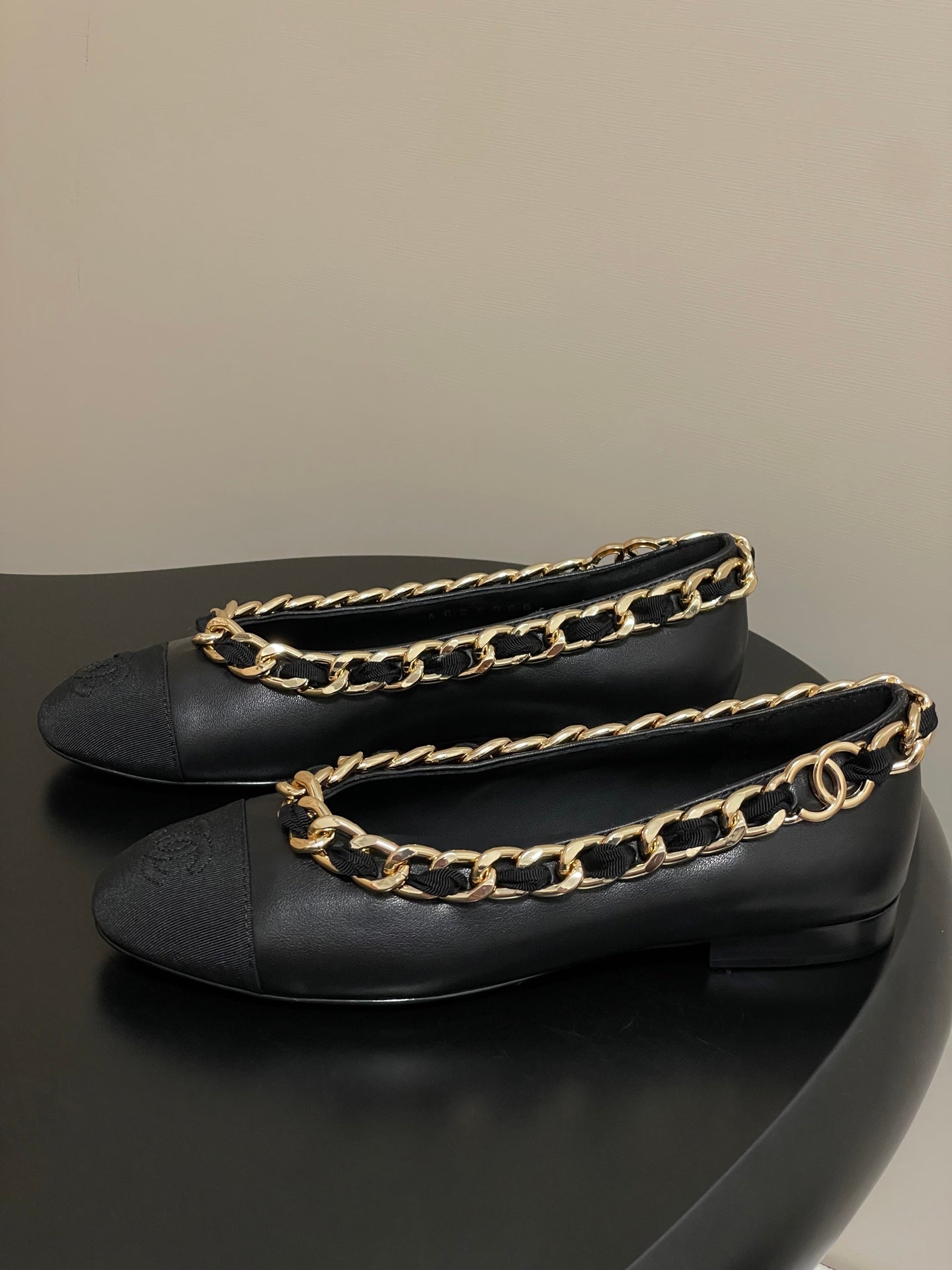 Chanel Chain Detail Double C Flats – 25A Autumn Collection