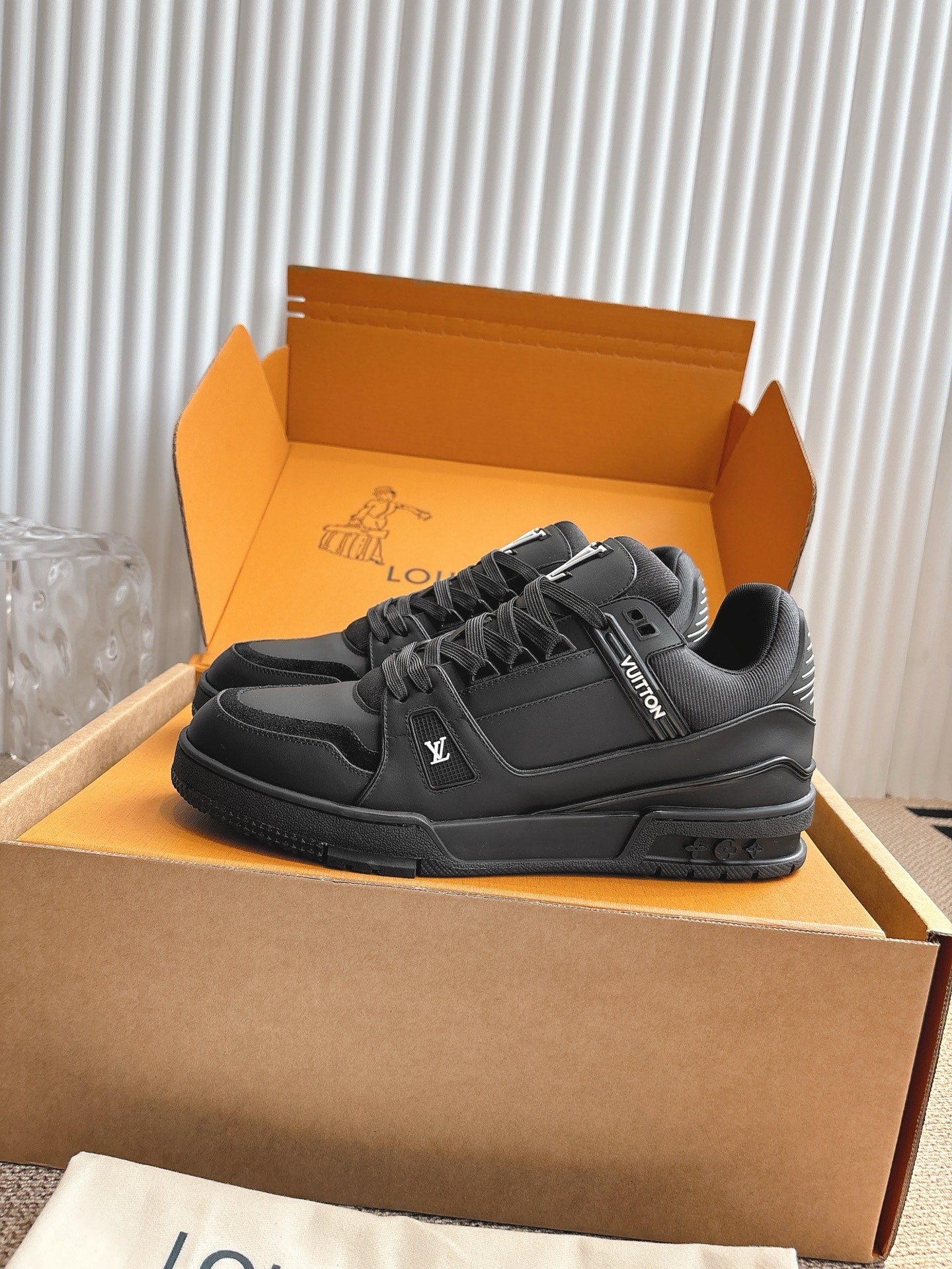 Louis Vuitton LV Trainer Sneakers