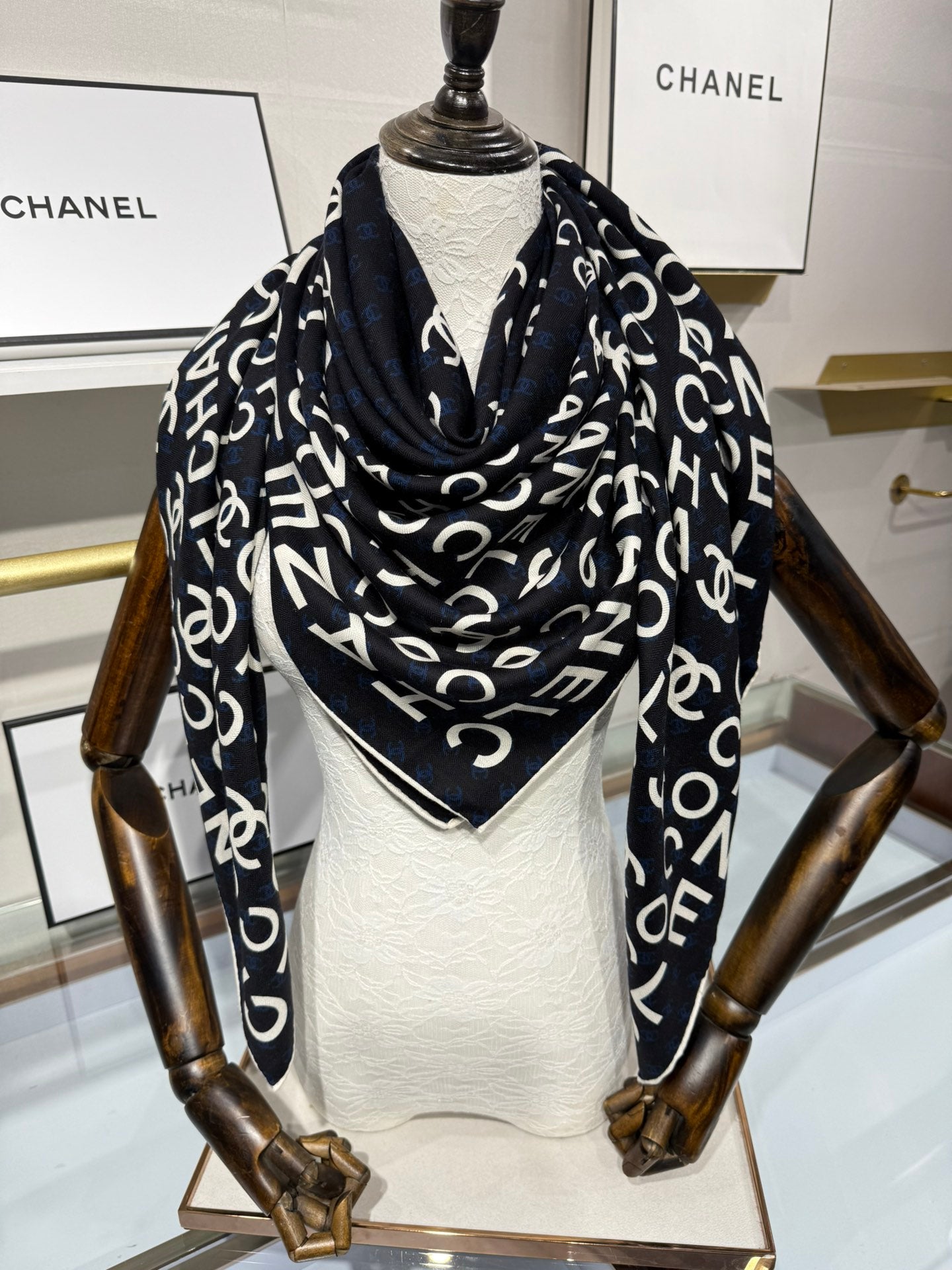 Chanel Silk Cashmere Scarf – 2025 Fall/Winter Collection