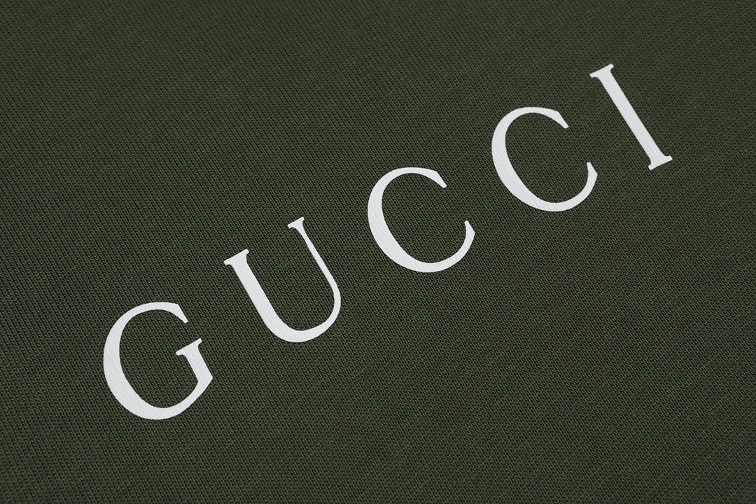 Gucci Digital Print Small Letter Logo T-Shirt – 2025SS