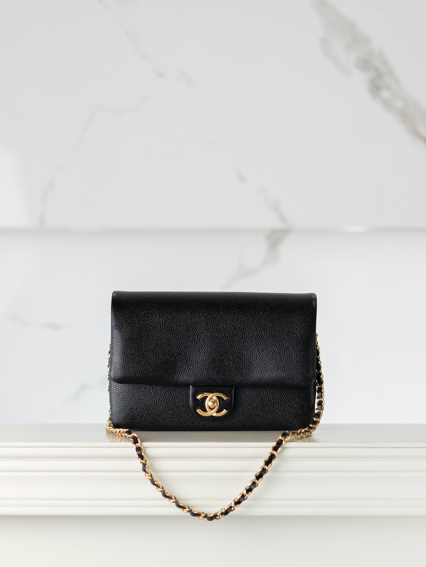 Chanel Vintage 24K Caviar No-Quilt CF Flap Bag – Medium