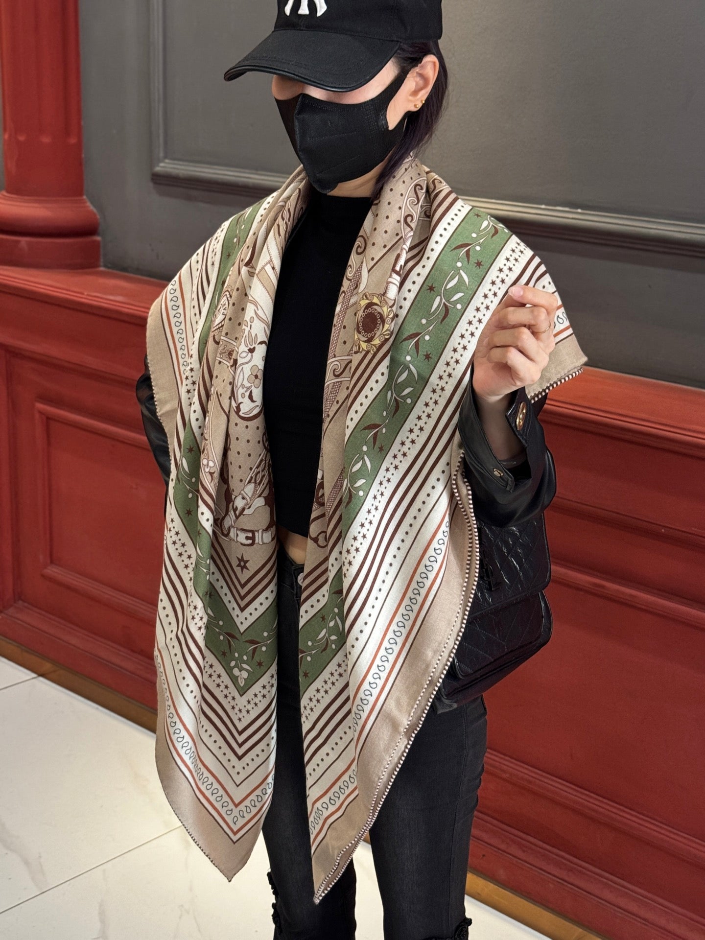 Hermès Amazon's Celebration Bandana – 2025SS