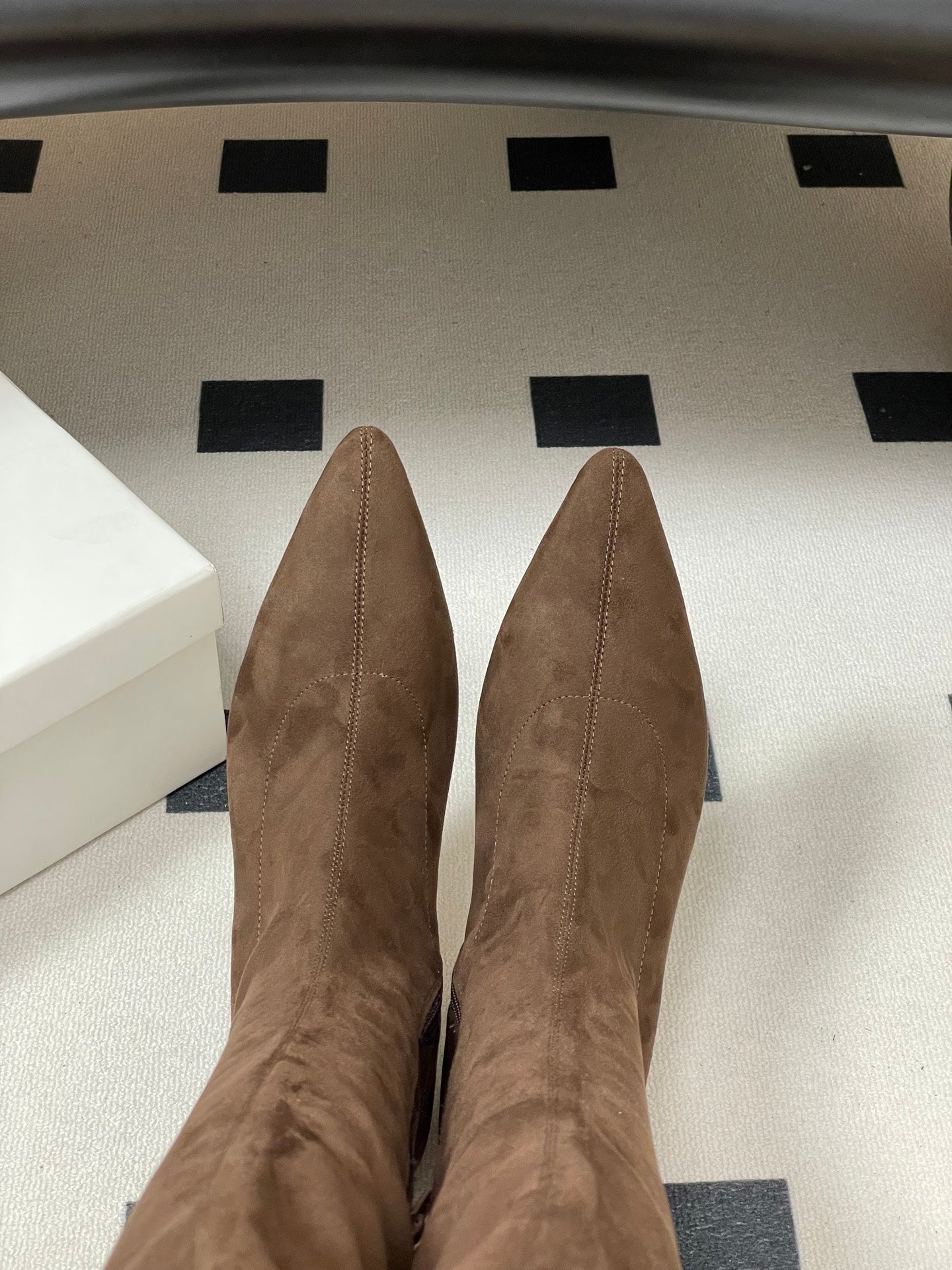 The Row Elastic Kitten Heel Boots – 2025 Fall Collection