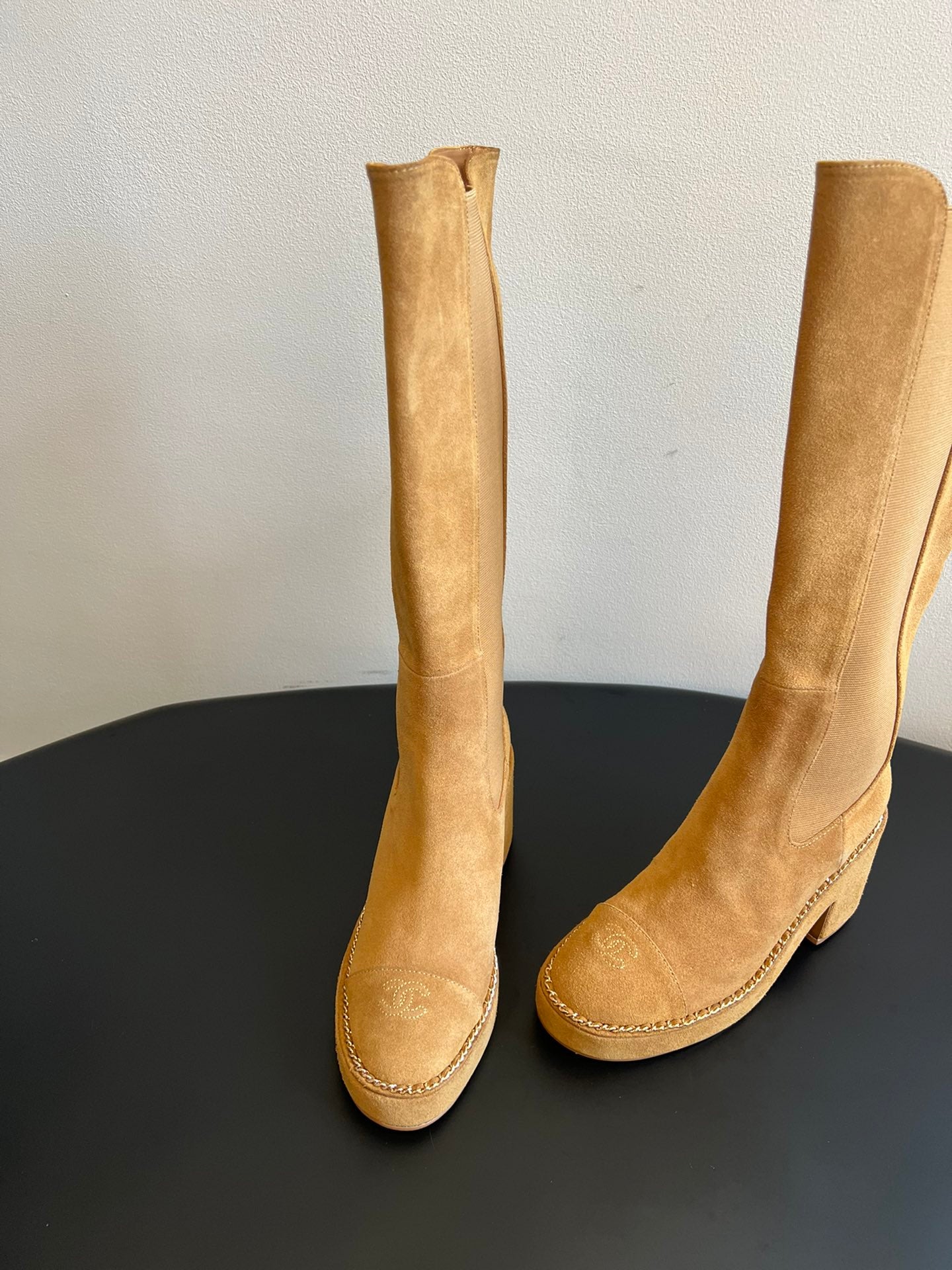 Chanel Platform Chelsea Boots – 2025 Spring/Summer Collection – 25SS