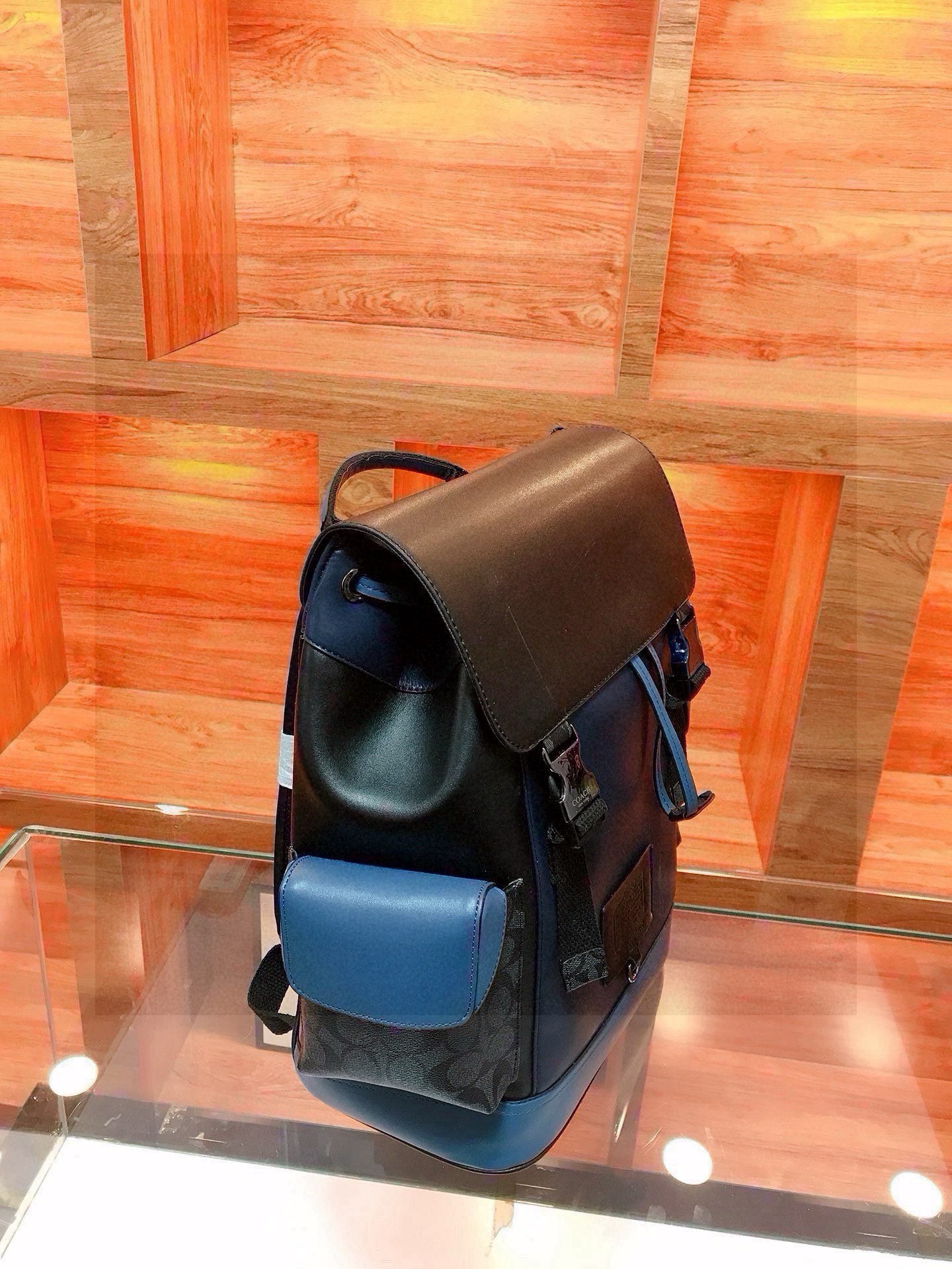 Coach Men's Backpack – 2020 Collection