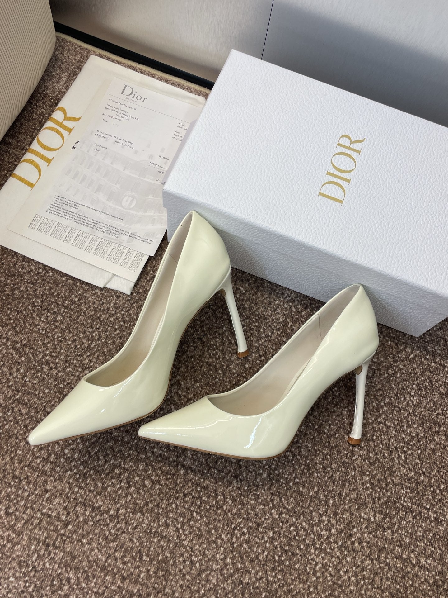 Dior CD Logo Pointed Toe Pumps – 2025 Spring/Summer Haute Couture Collection