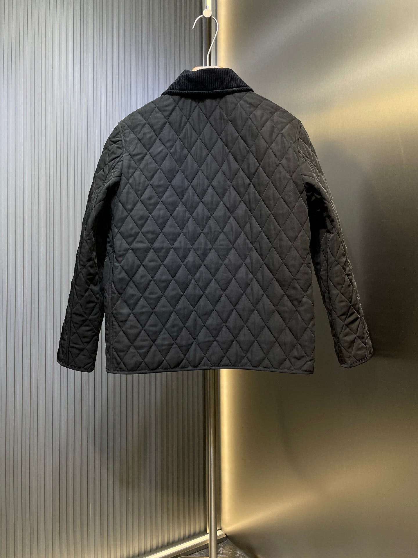 Burberry Quilted Long-Sleeve Jacket – 25FW