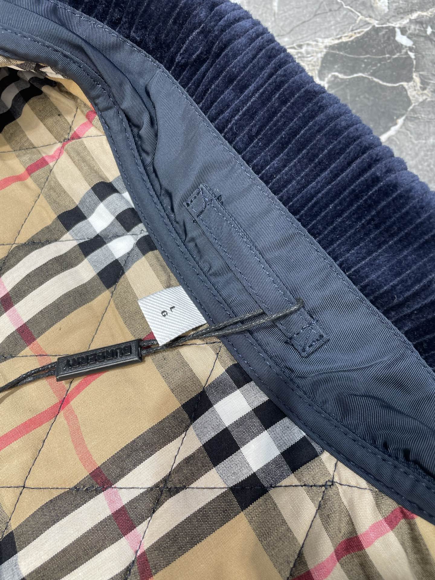 Burberry Quilted Long-Sleeve Jacket – 25FW