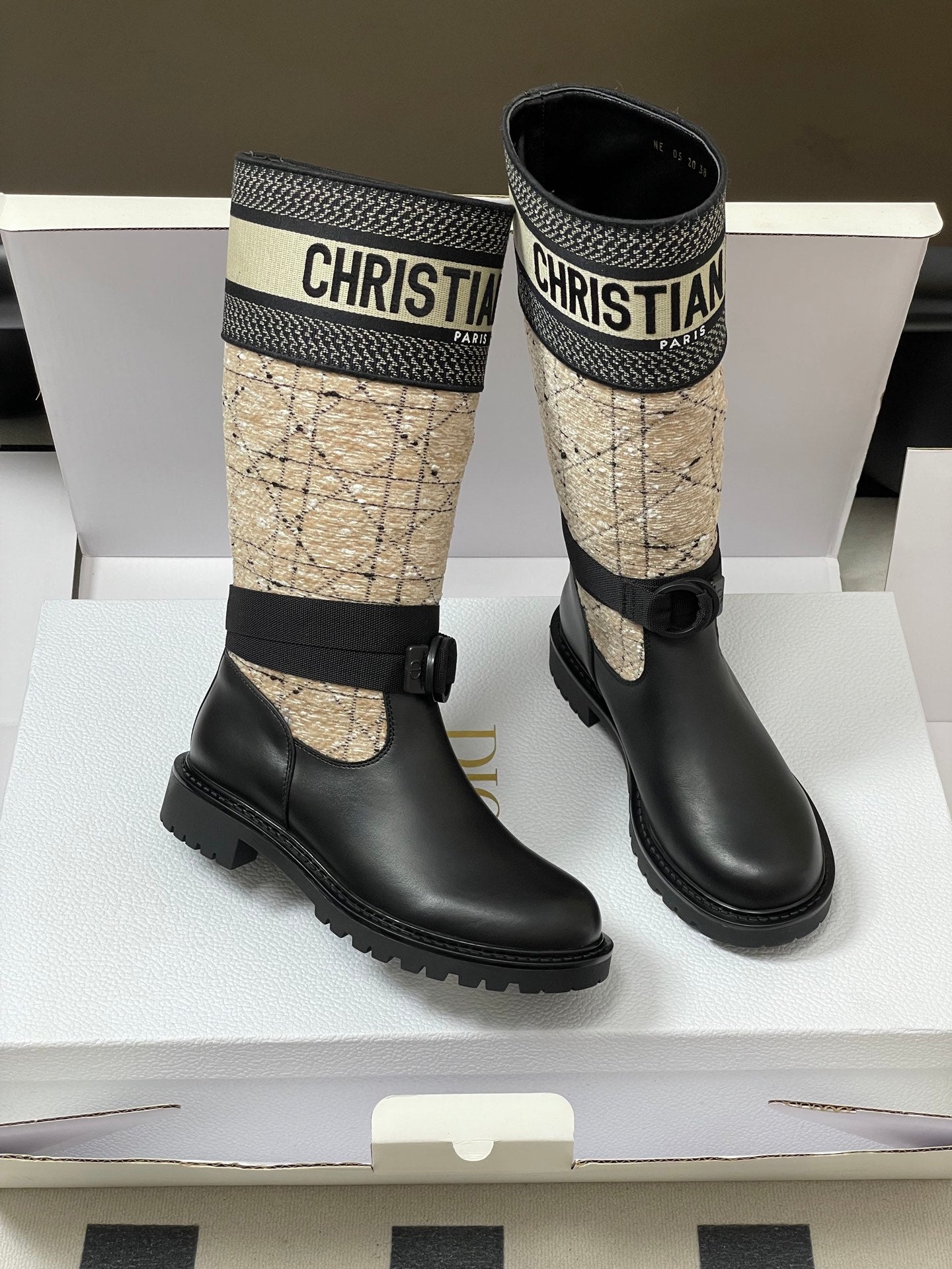 Dior D-Major Tweed Knight Boots – Autumn/Winter Collection