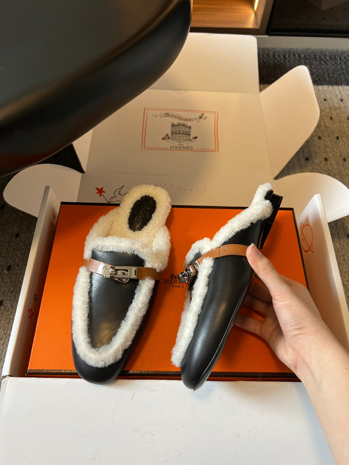 Hermès Leather Mules – 25FW