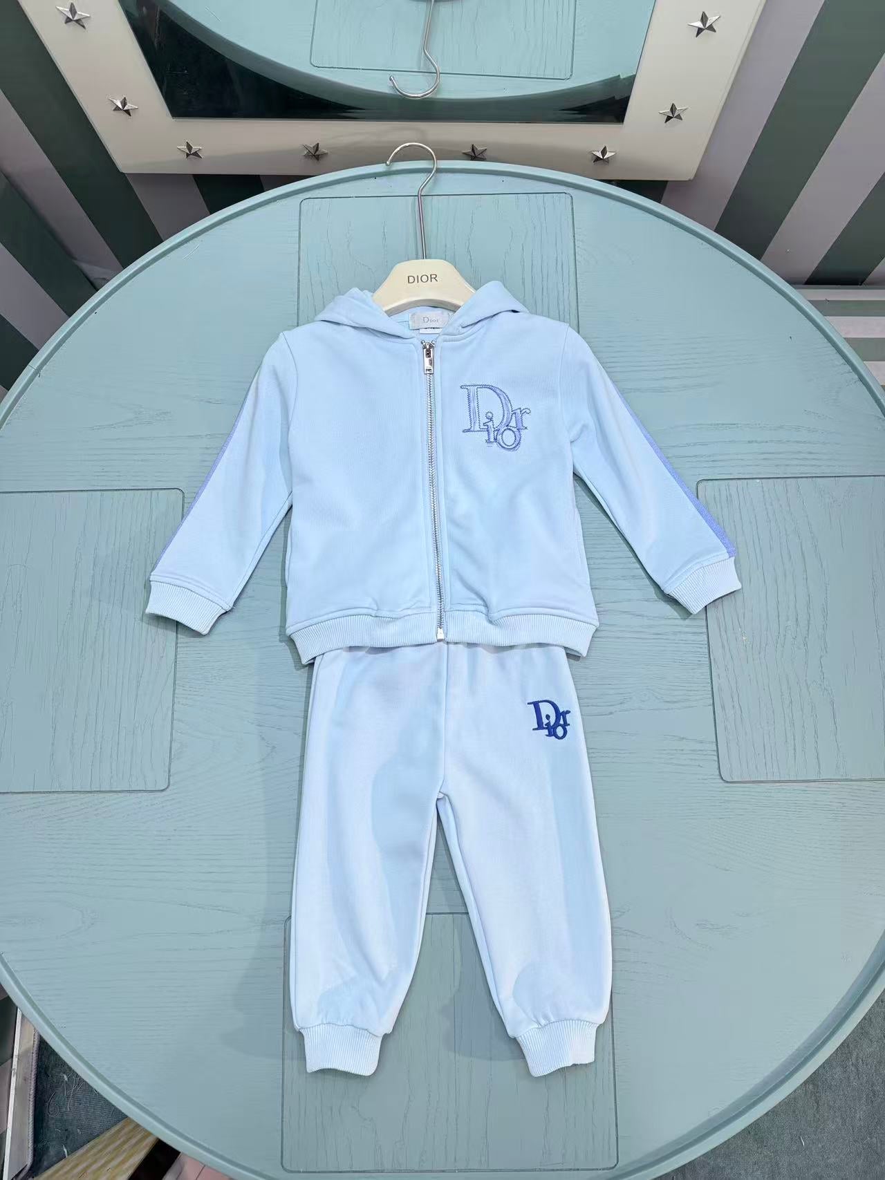 Dolce & Gabbana Baby Sweatshirt and Pants Set – 2025SS – Kids Collection