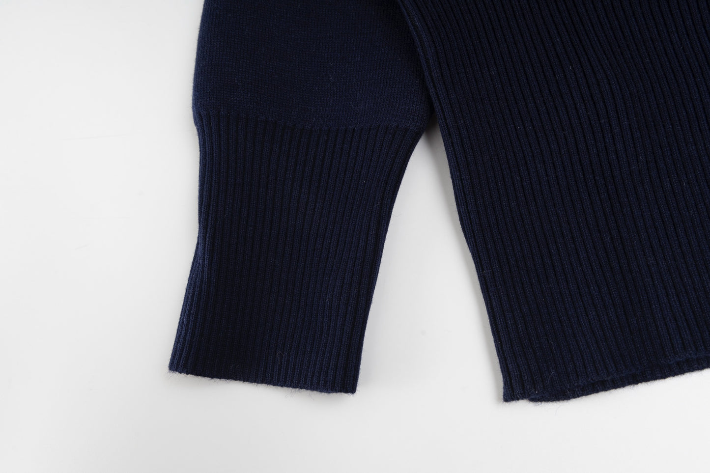 Dior Reversible Oblique Zipper Knit Cardigan – 25FW