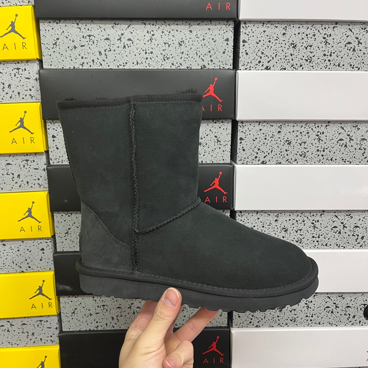 UGG Thick-Soled Low-Cut Fur-Lined Snow Boots