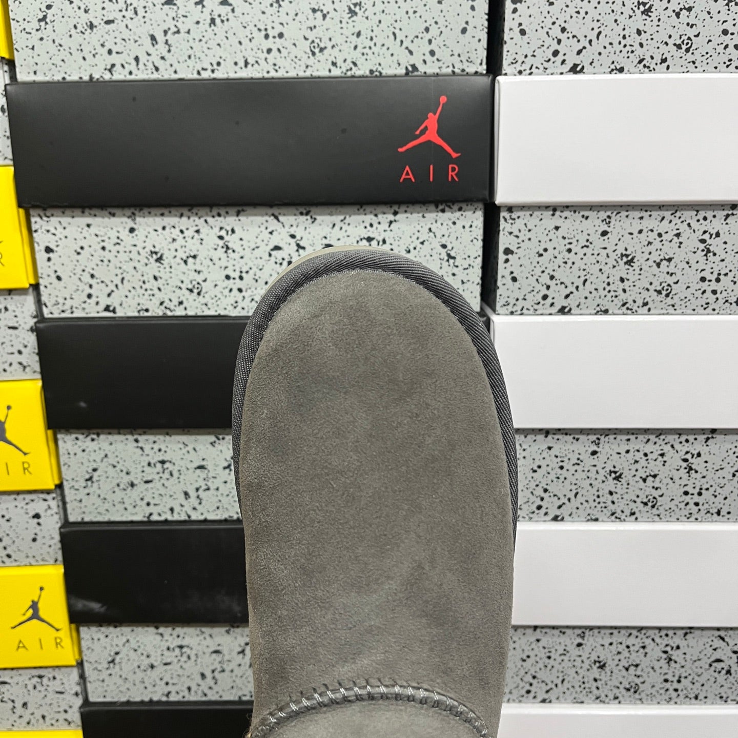 UGG Thick-Soled Low-Cut Fur-Lined Snow Boots