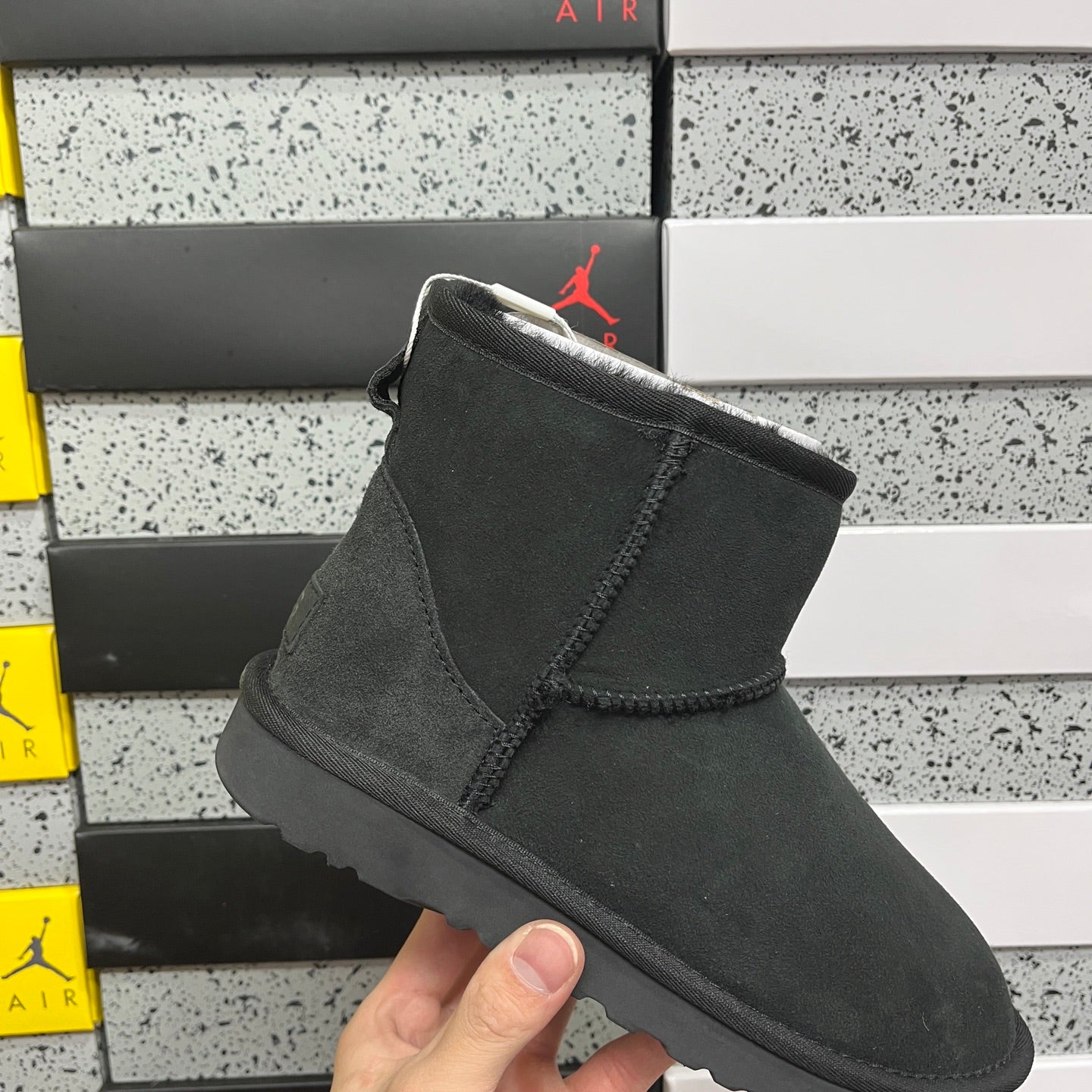 UGG Thick-Soled Low-Cut Fur-Lined Snow Boots