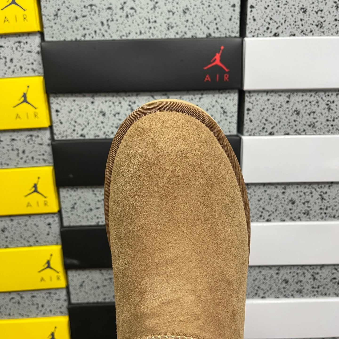 UGG Thick-Soled Low-Cut Fur-Lined Snow Boots