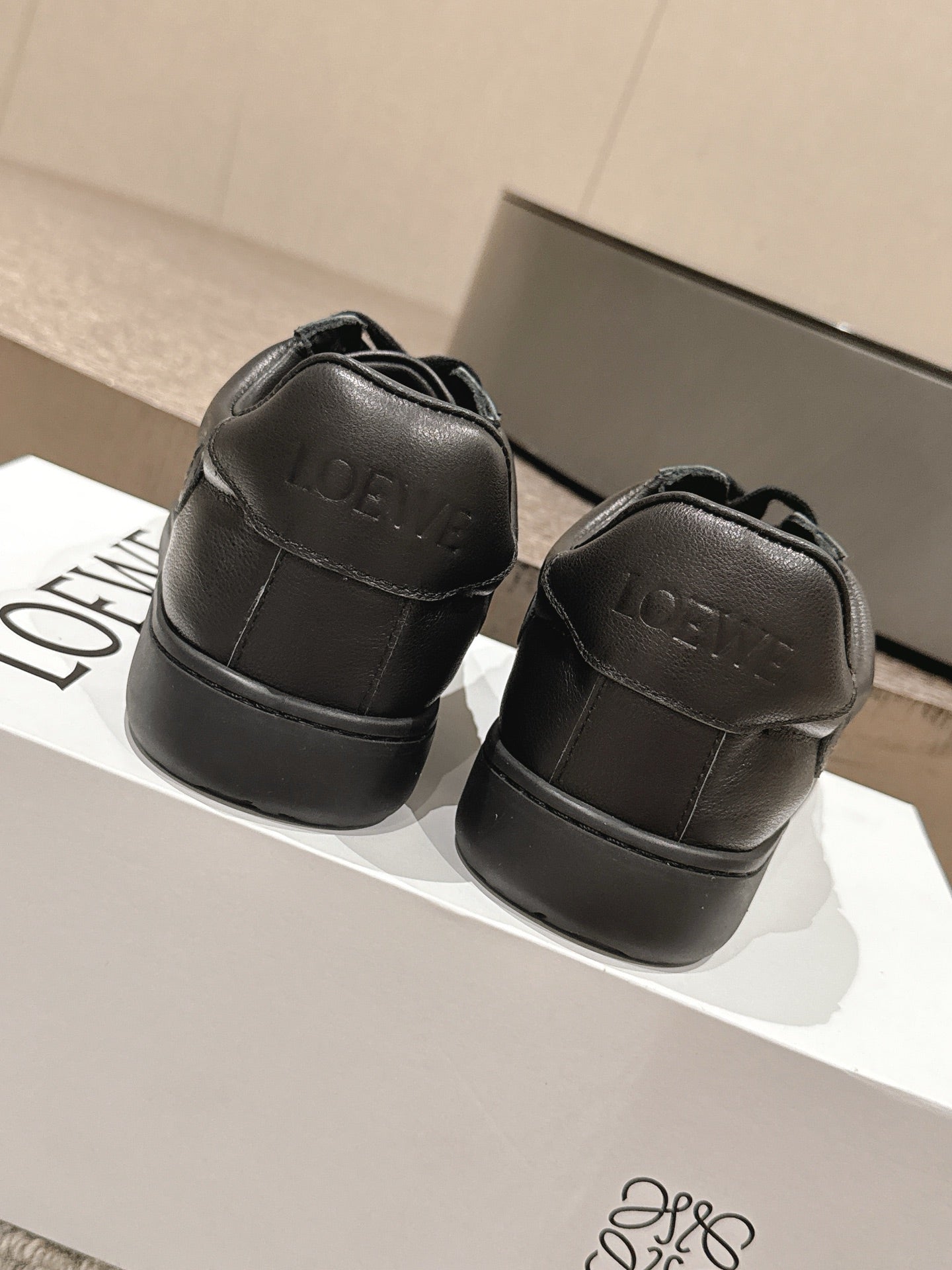 Loewe Jambo Lace-Up Board Sneakers – 25SS