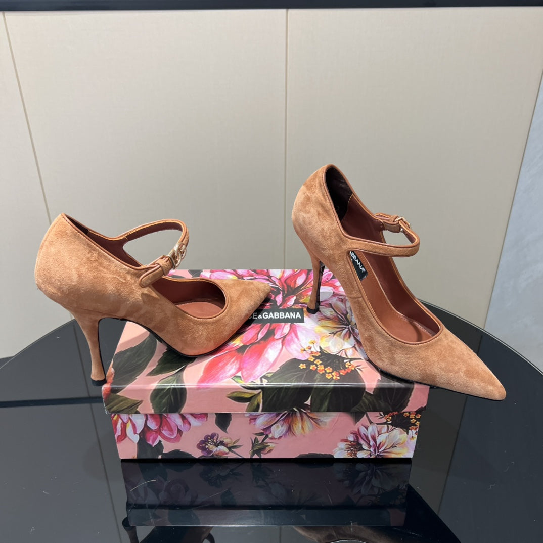 Dolce & Gabbana Pointed Toe Cross-Strap Pumps – 25FW